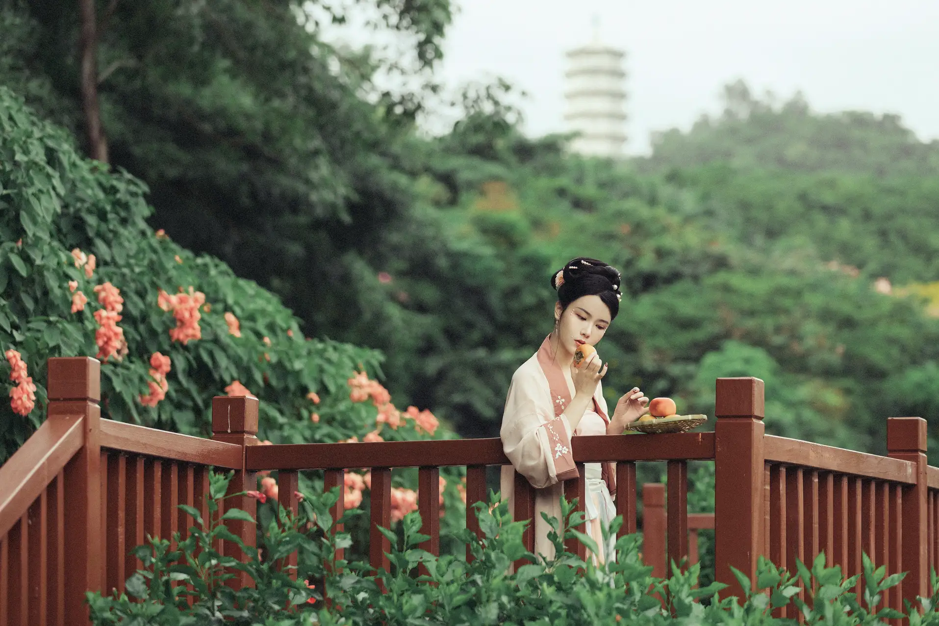 [艺图语] 2022.01.04 Vol.583 – 花期不待 三重子#[27P]-8