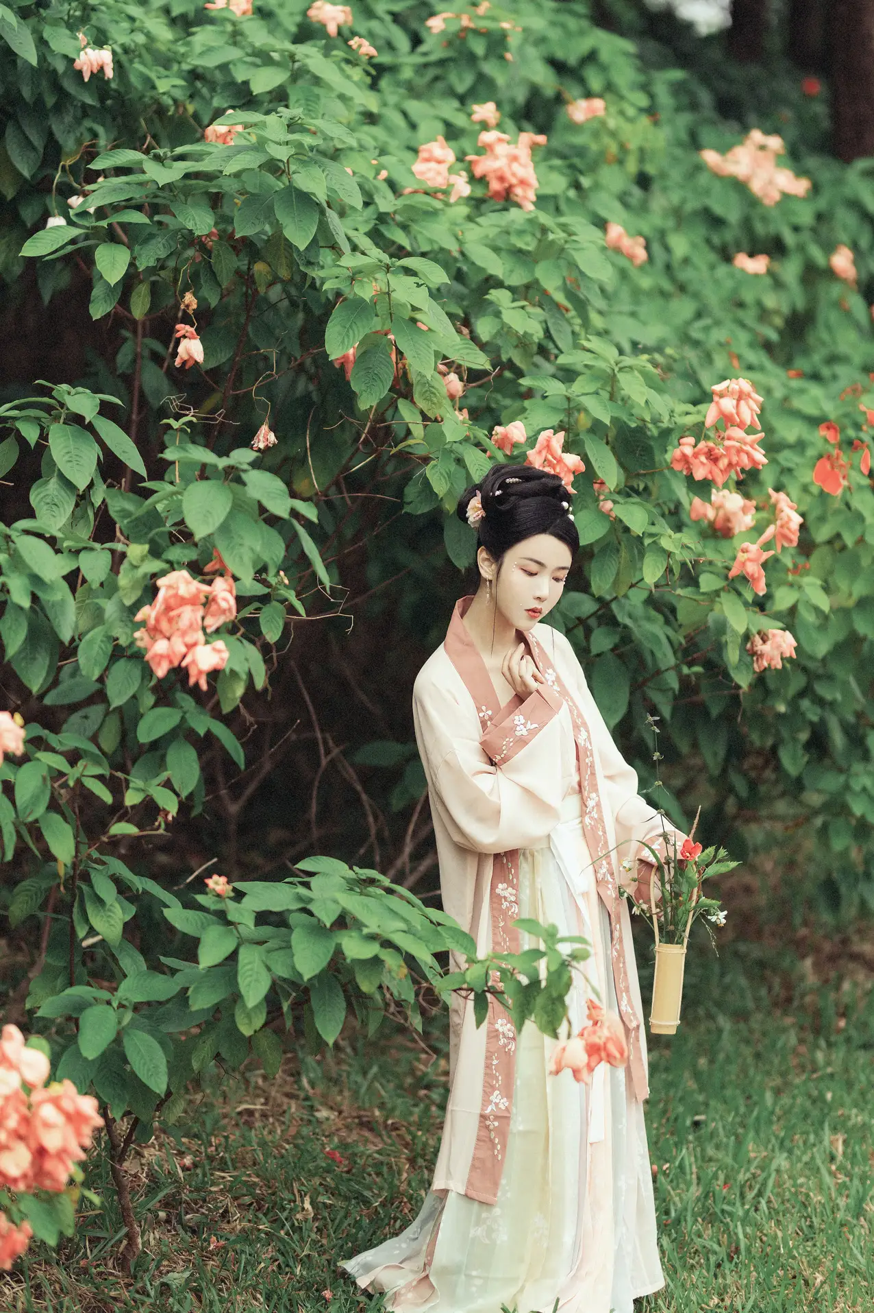 [艺图语] 2022.01.04 Vol.583 – 花期不待 三重子#[27P]-1