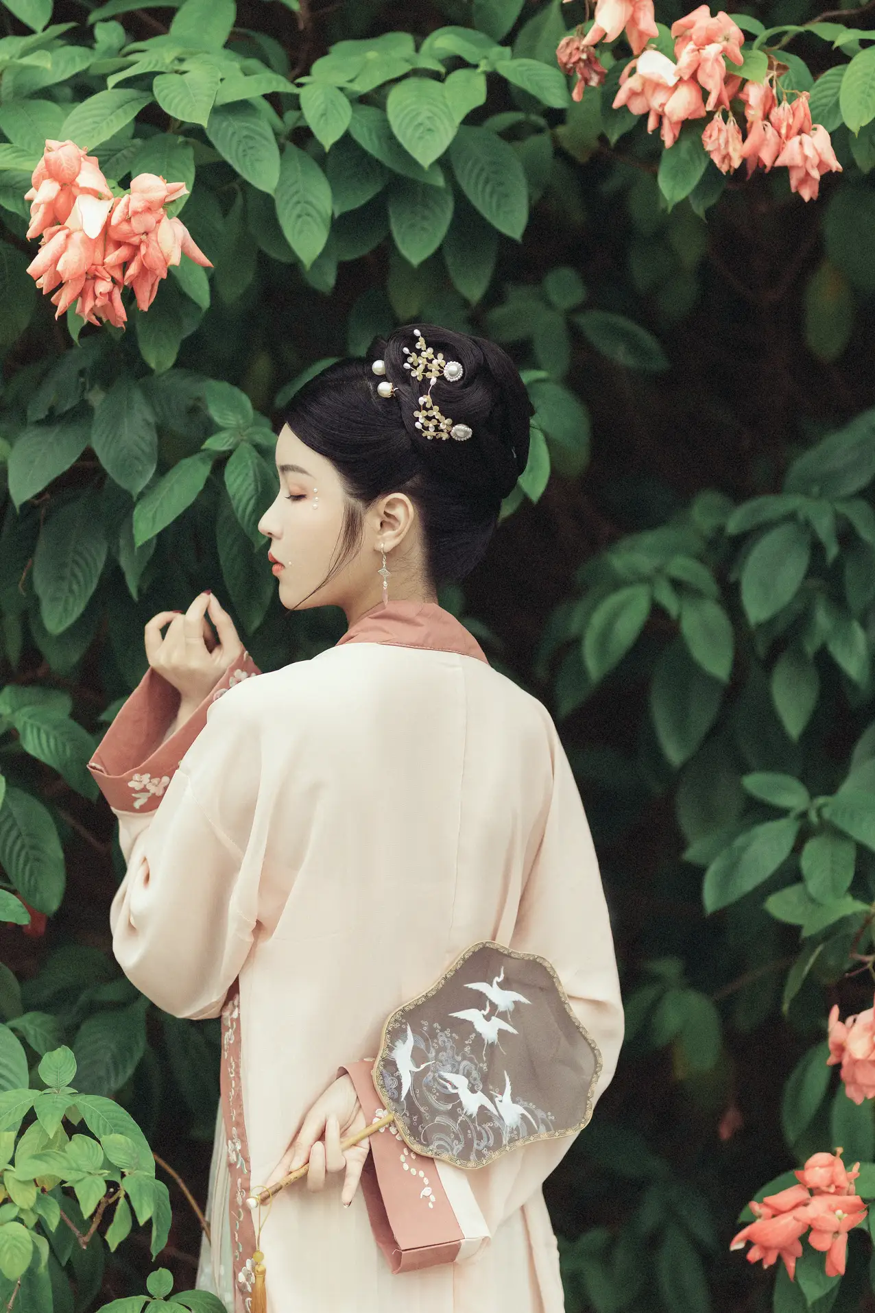 [艺图语] 2022.01.04 Vol.583 – 花期不待 三重子#[27P]-6