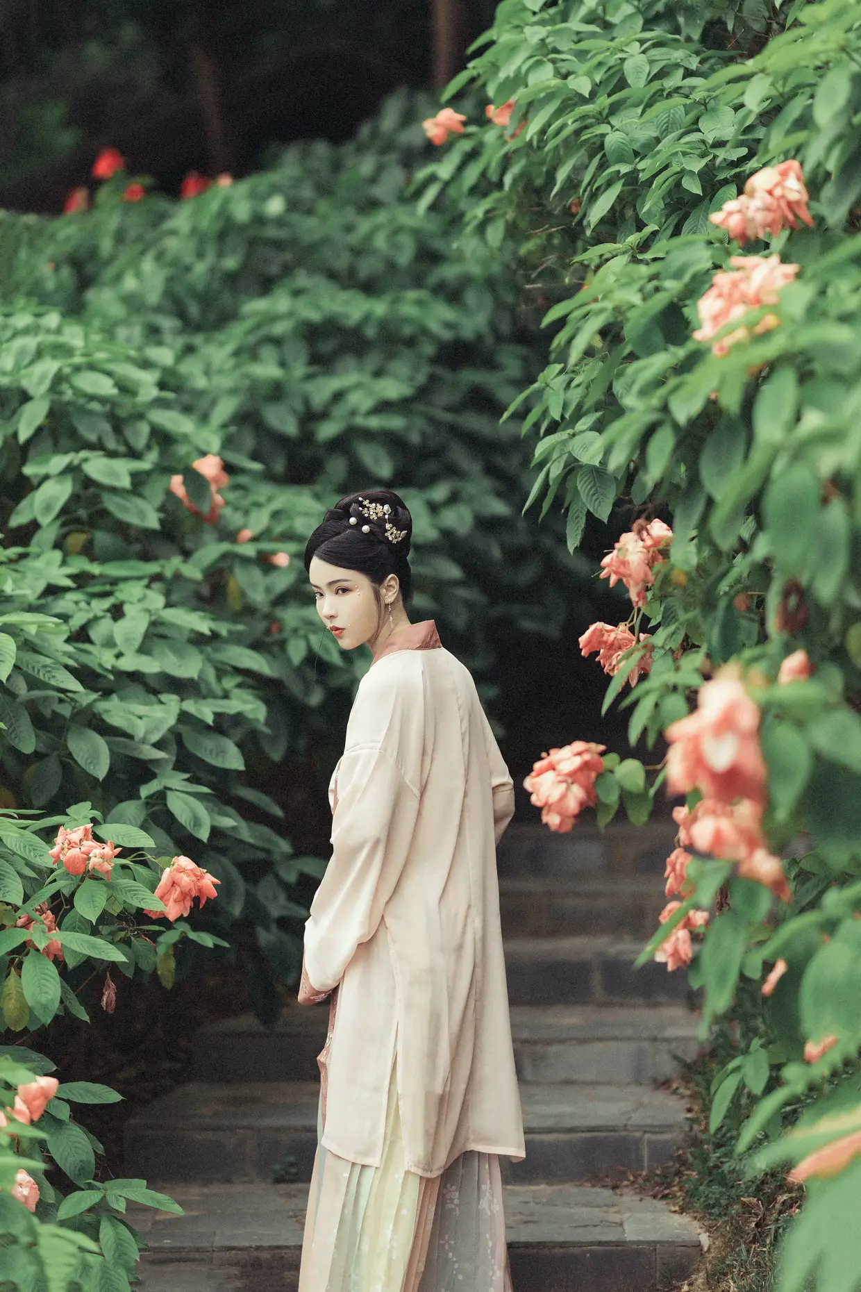 [艺图语] 2022.01.04 Vol.583 – 花期不待 三重子#[27P]-7