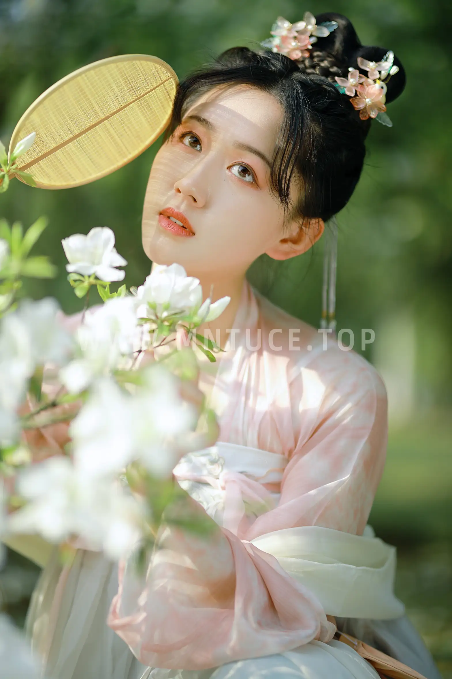 [艺图语] 2022.08.20 Vol.1746 – 乐嫣 三余#[22P]-8