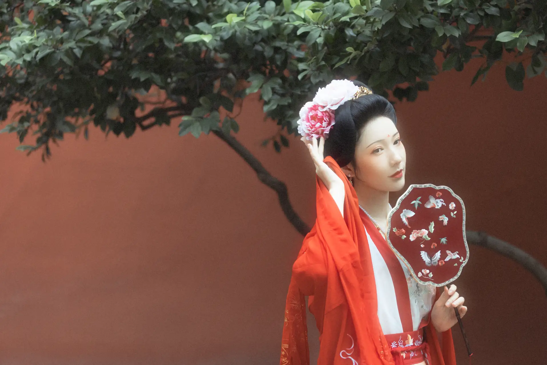 [艺图语] 2021.10.27 Vol.395 – 红袖空舞 瑞雪#[22P]-1