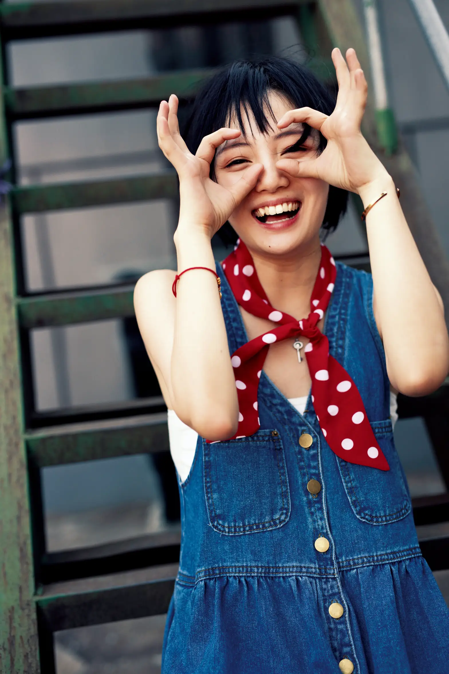 [艺图语] 2021.11.27 Vol.476 – 短发女孩 黎美汐#[31P]-2