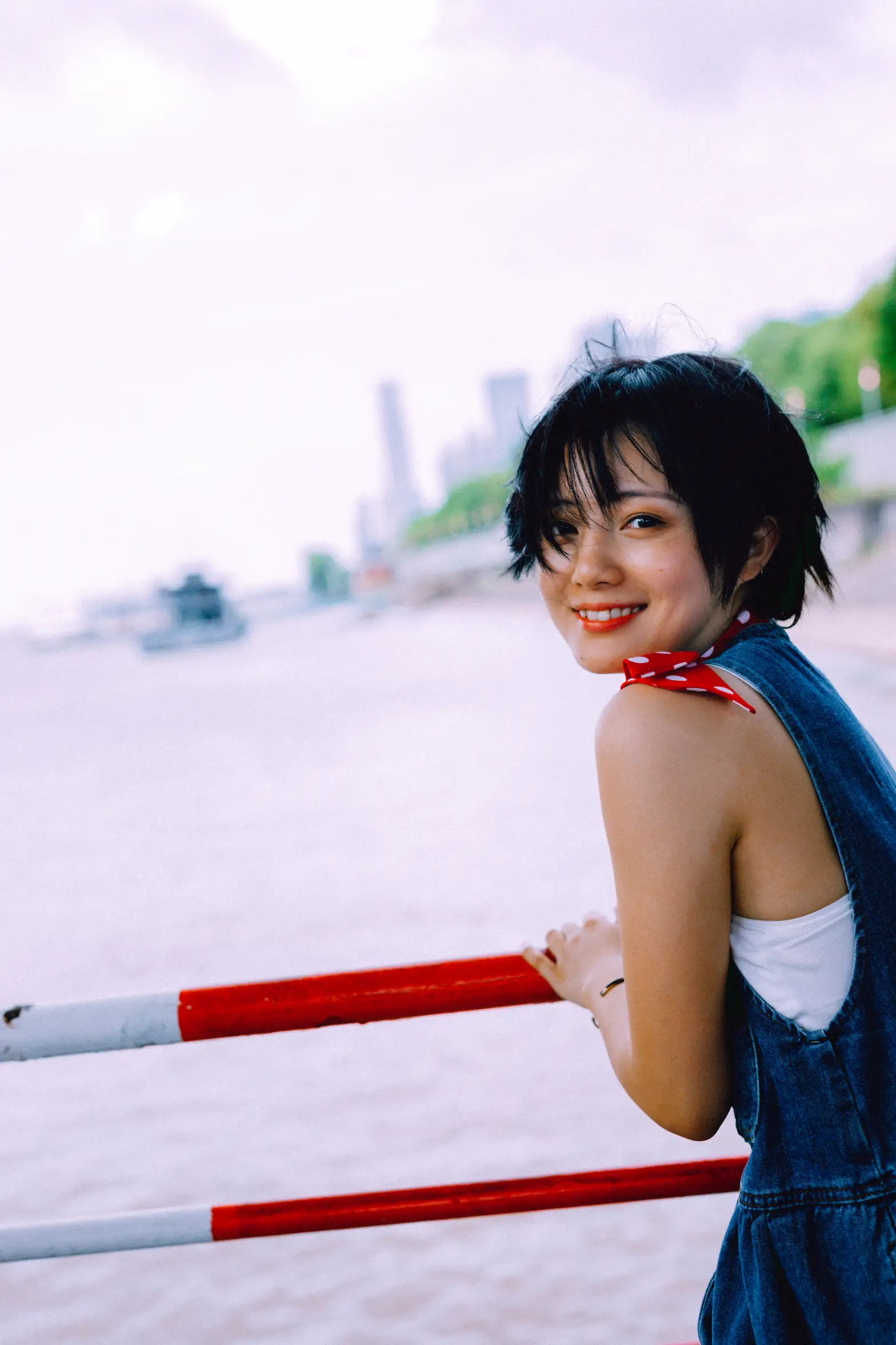 [艺图语] 2021.11.27 Vol.476 – 短发女孩 黎美汐#[31P]-1