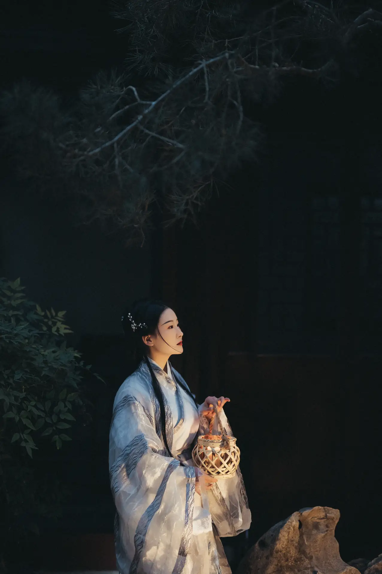 [艺图语] 2021.10.19 Vol.370 – 南歌子 淡蓝色忧伤静流淌#[27P]-1