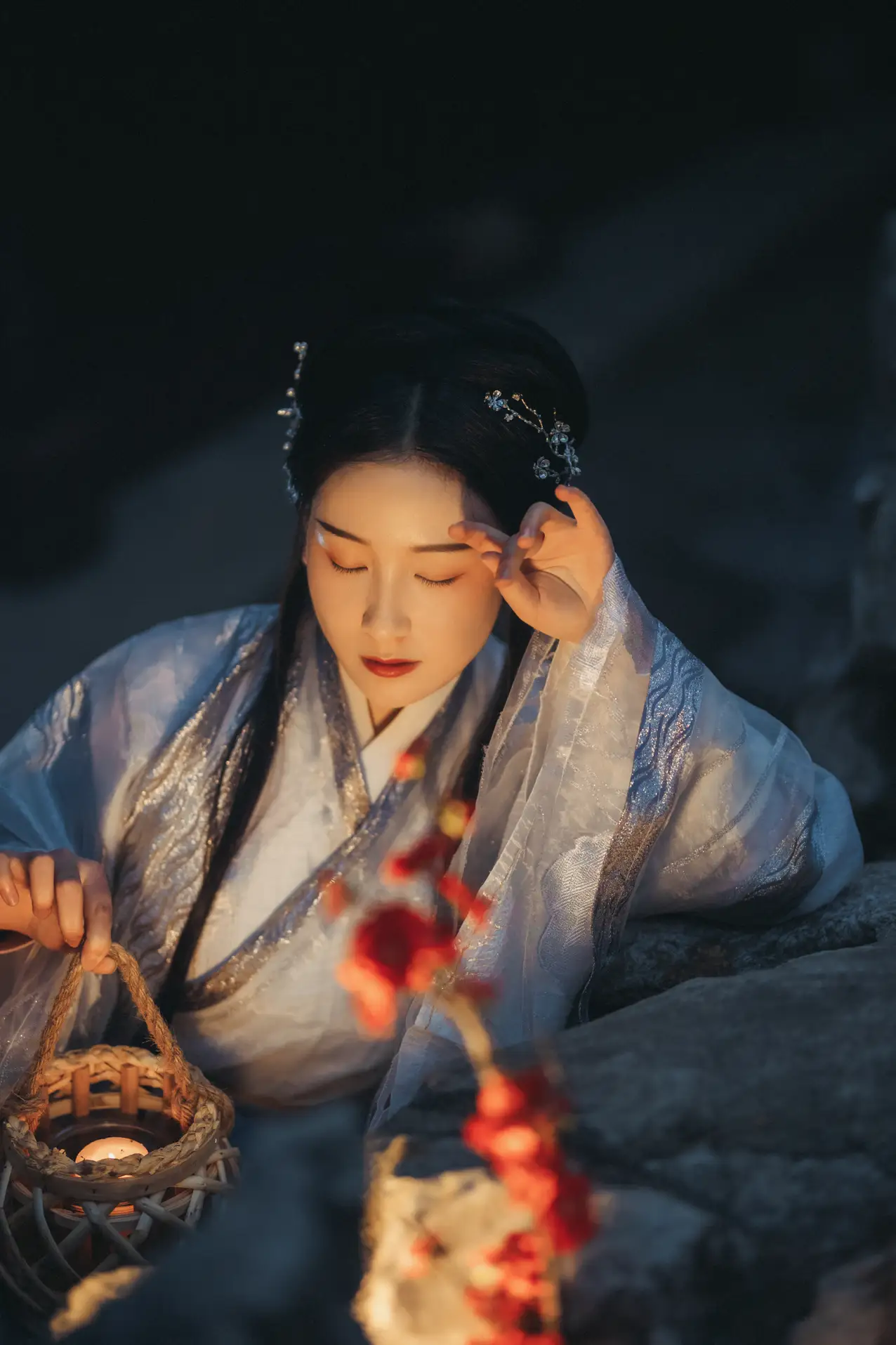 [艺图语] 2021.10.19 Vol.370 – 南歌子 淡蓝色忧伤静流淌#[27P]-6