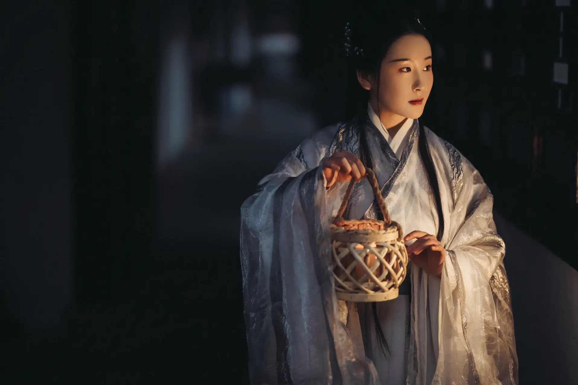 [艺图语] 2021.10.19 Vol.370 – 南歌子 淡蓝色忧伤静流淌#[27P]-5