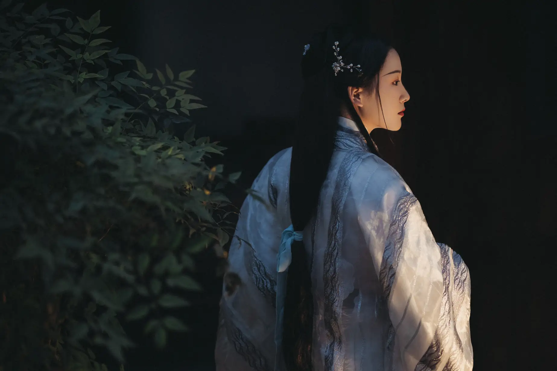 [艺图语] 2021.10.19 Vol.370 – 南歌子 淡蓝色忧伤静流淌#[27P]-7