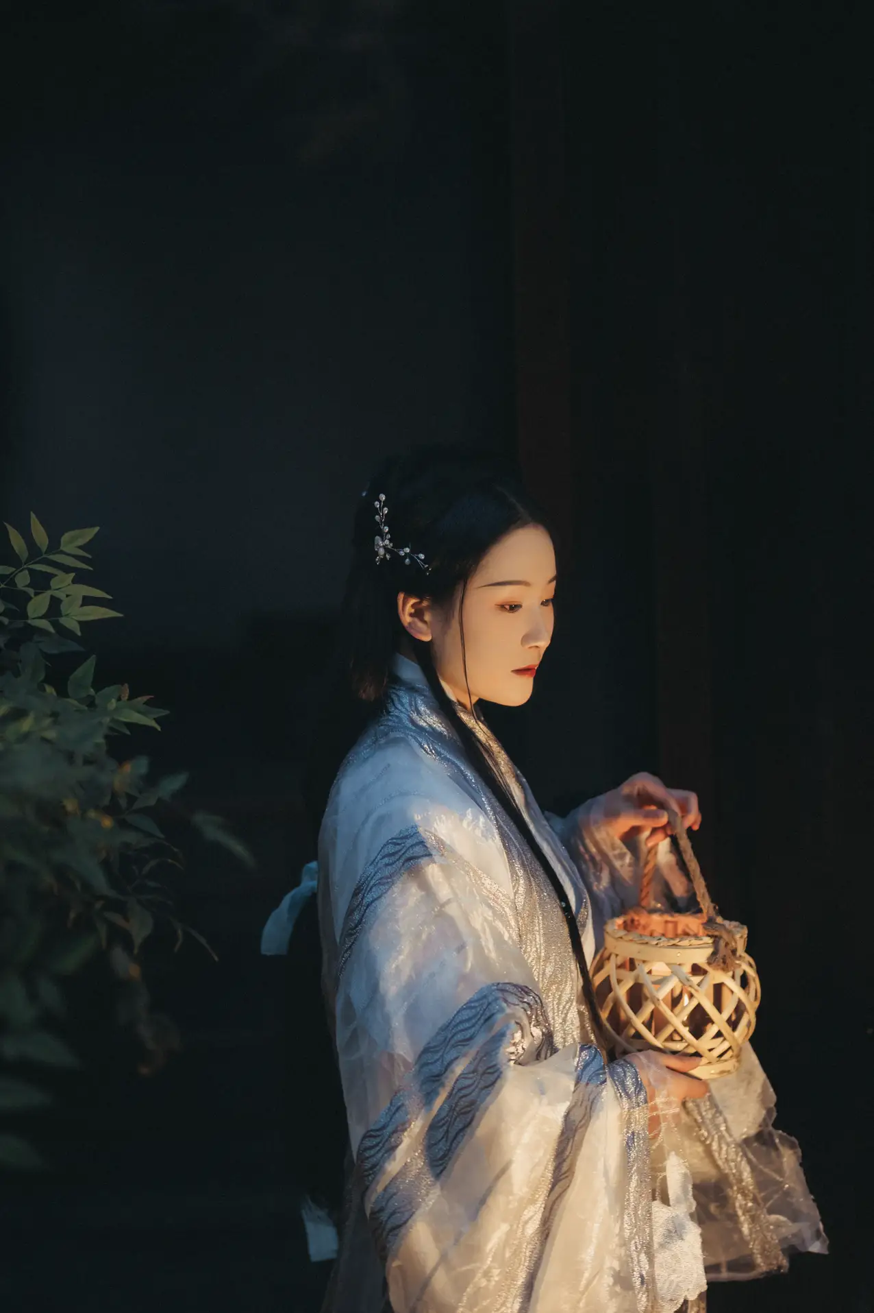 [艺图语] 2021.10.19 Vol.370 – 南歌子 淡蓝色忧伤静流淌#[27P]-8