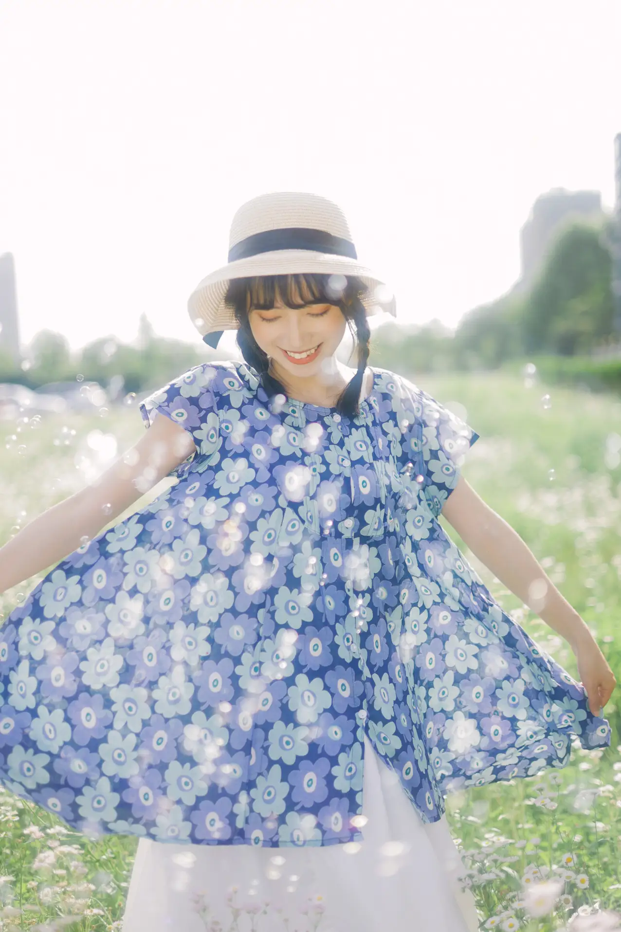 [艺图语] 2022.07.06 Vol.1393 – 初夏的花海 一只阿梦崽#[35P]-6