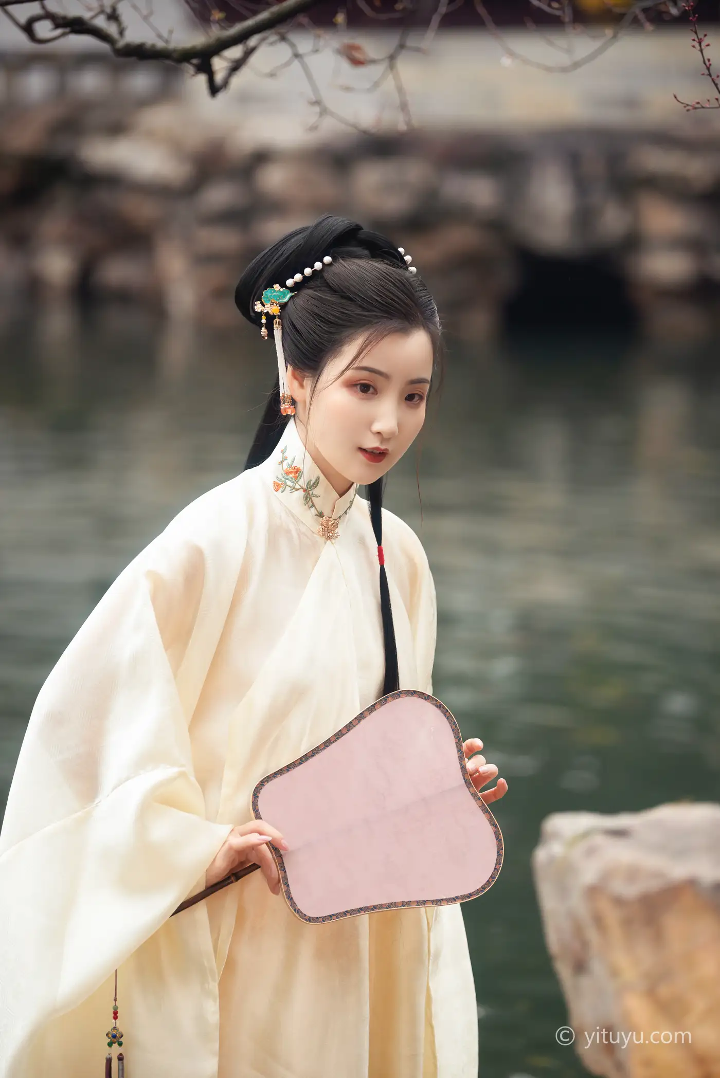 [艺图语] 2021.05.10 Vol.053 – 玉兰 金儿#[23P]-3