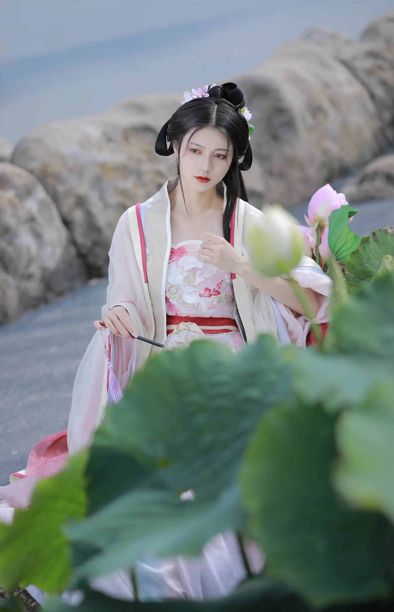 [艺图语] 2022.08.06 Vol.1639 – 山有扶苏，隰有荷华 吾岁#[39P]-2