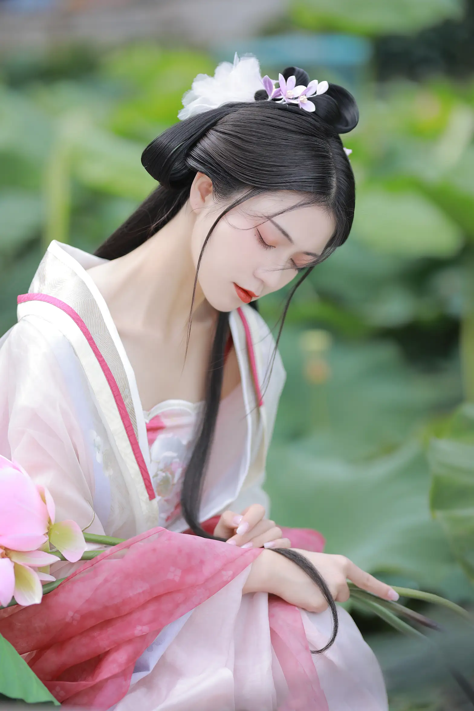 [艺图语] 2022.08.06 Vol.1639 – 山有扶苏，隰有荷华 吾岁#[39P]-4