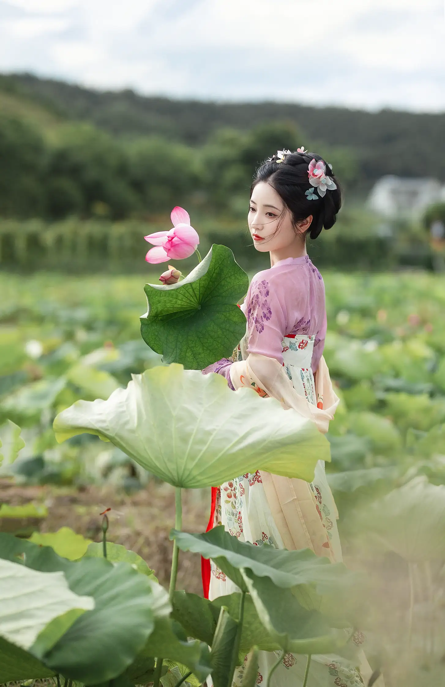 [艺图语] 2022.08.31 Vol.1832 – 采荷 小温暖想要个大太阳#[22P]-5