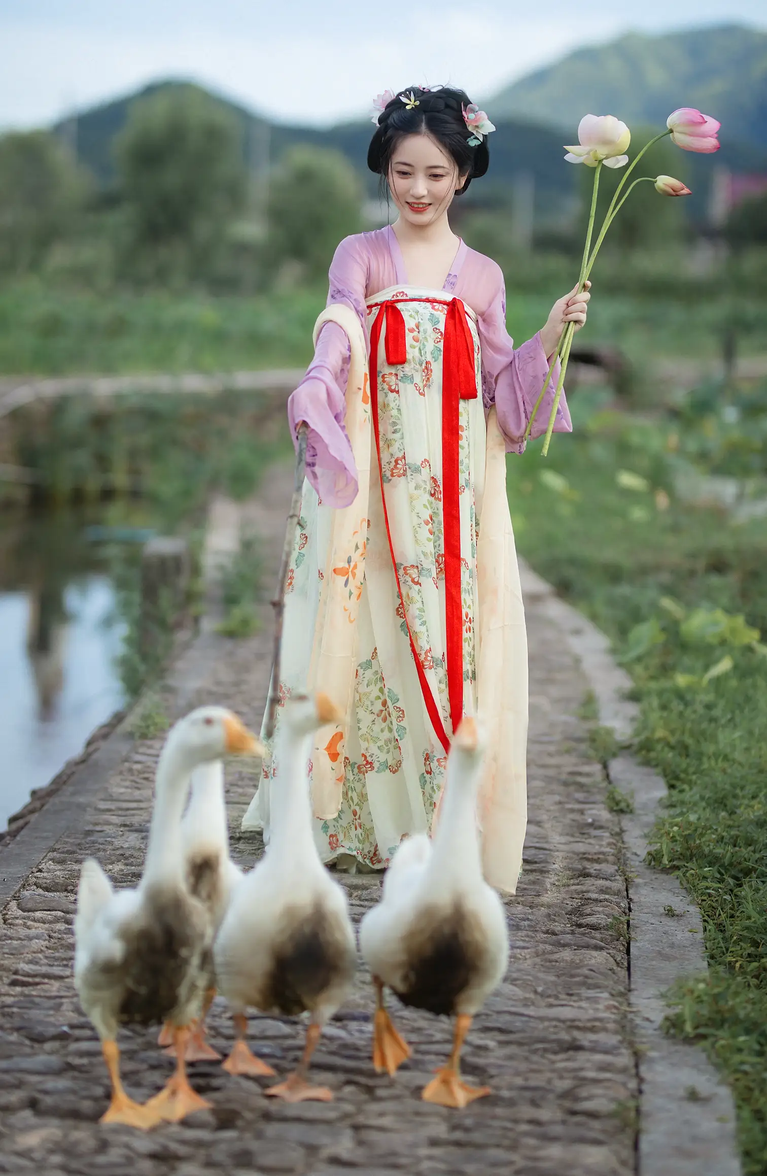 [艺图语] 2022.08.31 Vol.1832 – 采荷 小温暖想要个大太阳#[22P]-10