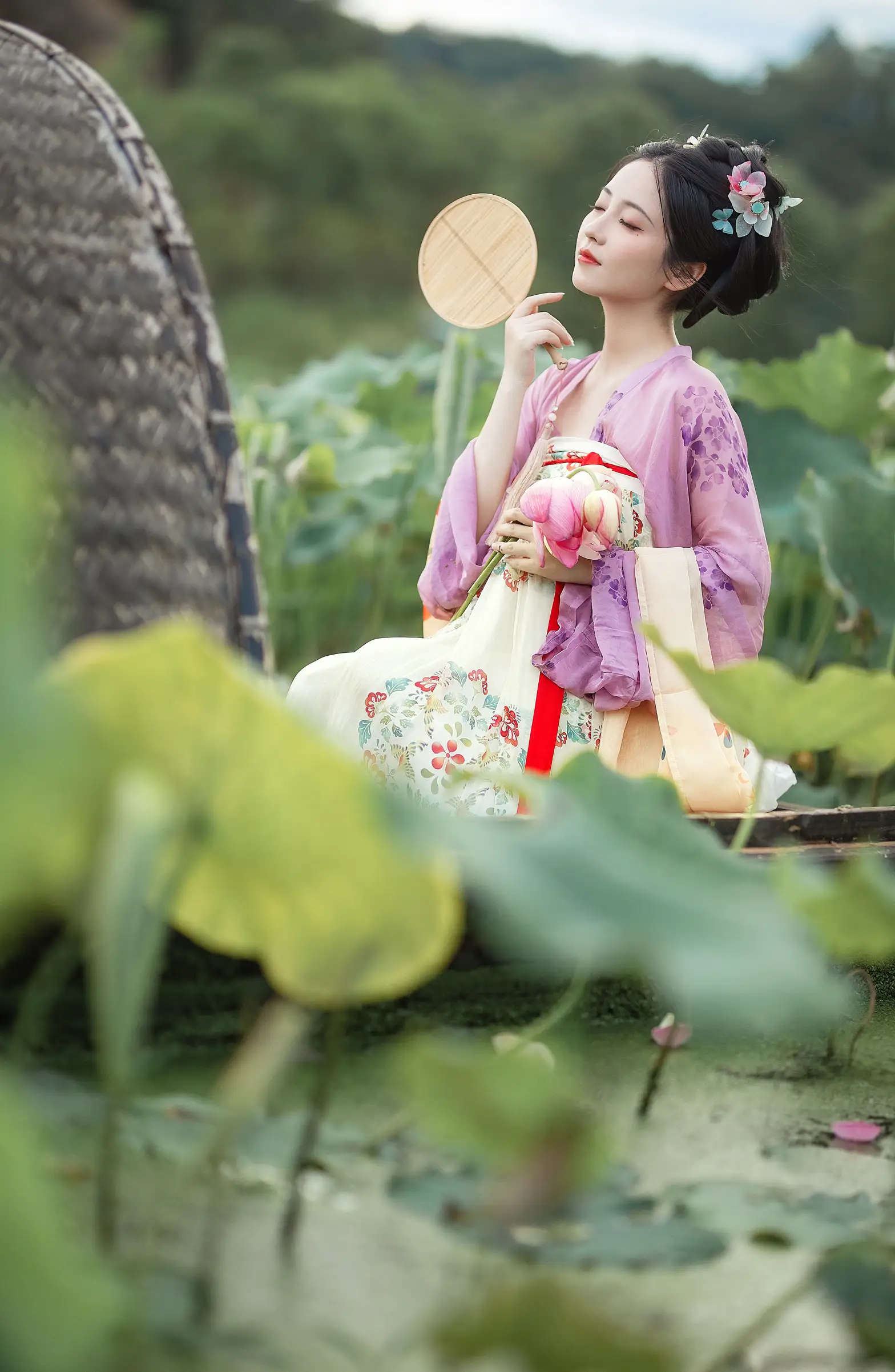 [艺图语] 2022.08.31 Vol.1832 – 采荷 小温暖想要个大太阳#[22P]-5