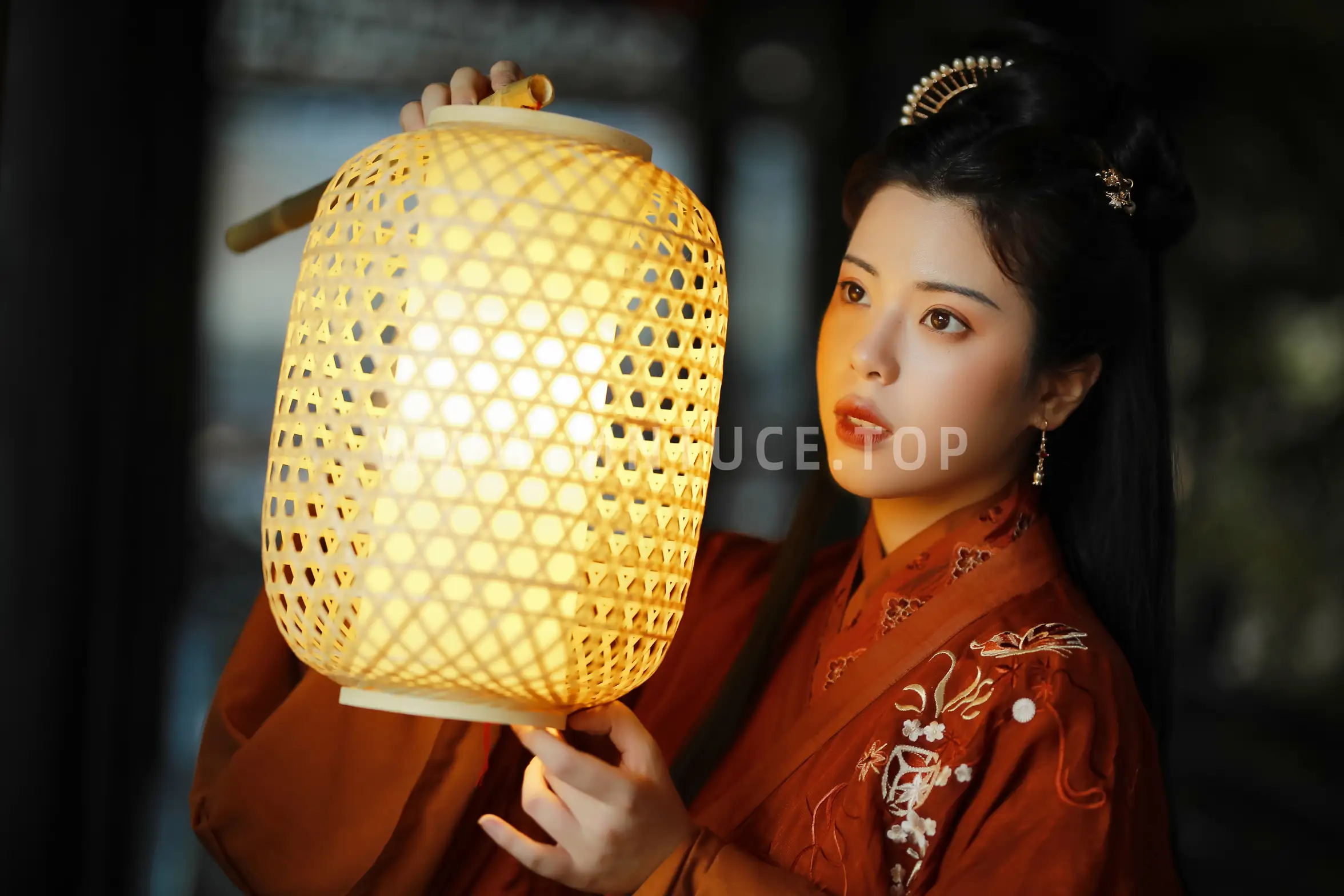 [艺图语] 2022.08.21 Vol.1757 – 桃李春风一杯酒 一只仟仟#[25P]-8