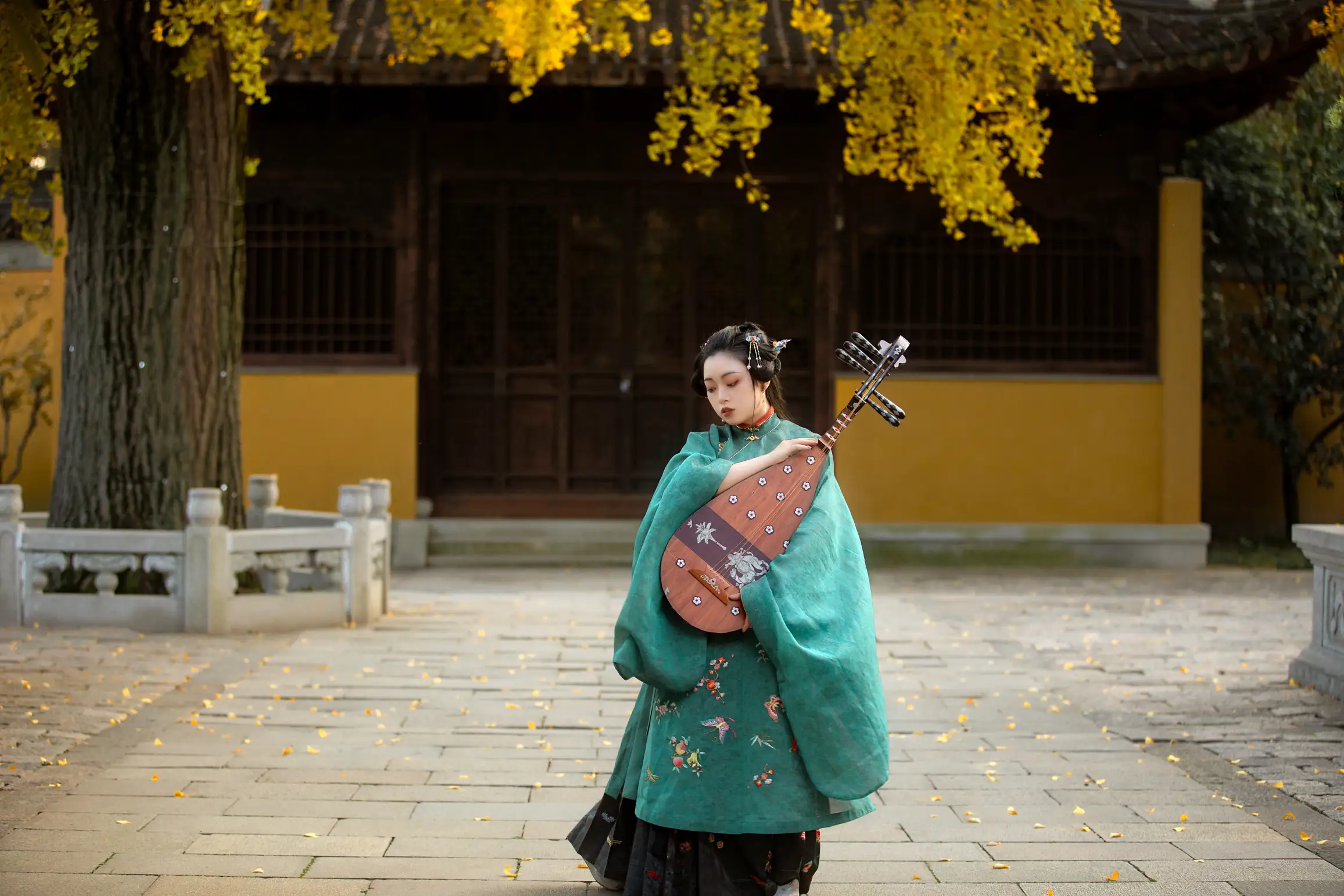 [艺图语] 2021.12.31 Vol.559 – 秋为期 三也子#[22P]-1