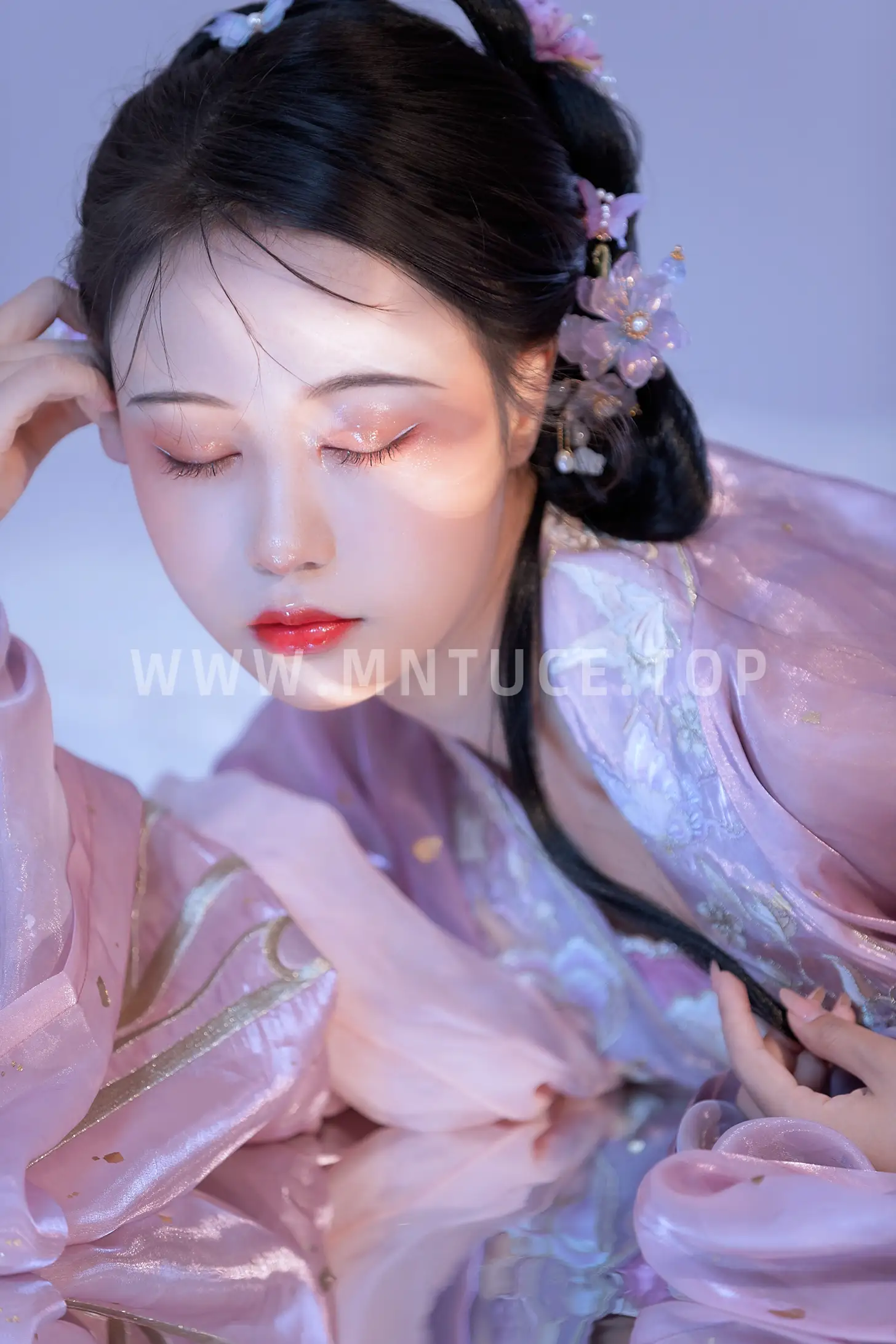 [艺图语] 2022.08.12 Vol.1684 – 镜花水月 梨一依#[24P]-8