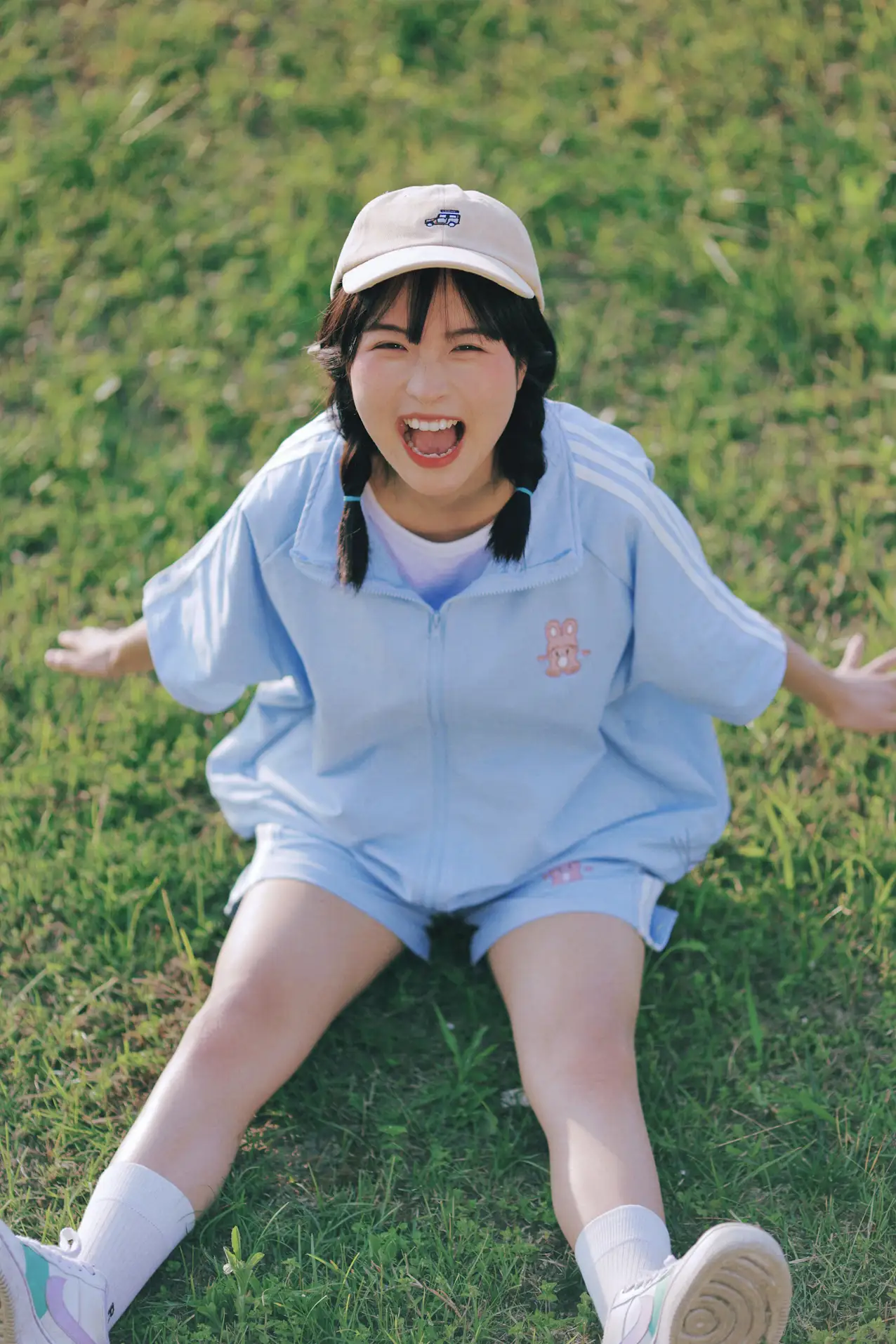 [艺图语] 2022.06.21 Vol.1251 – sport! 呼叫呼呼#[24P]-10