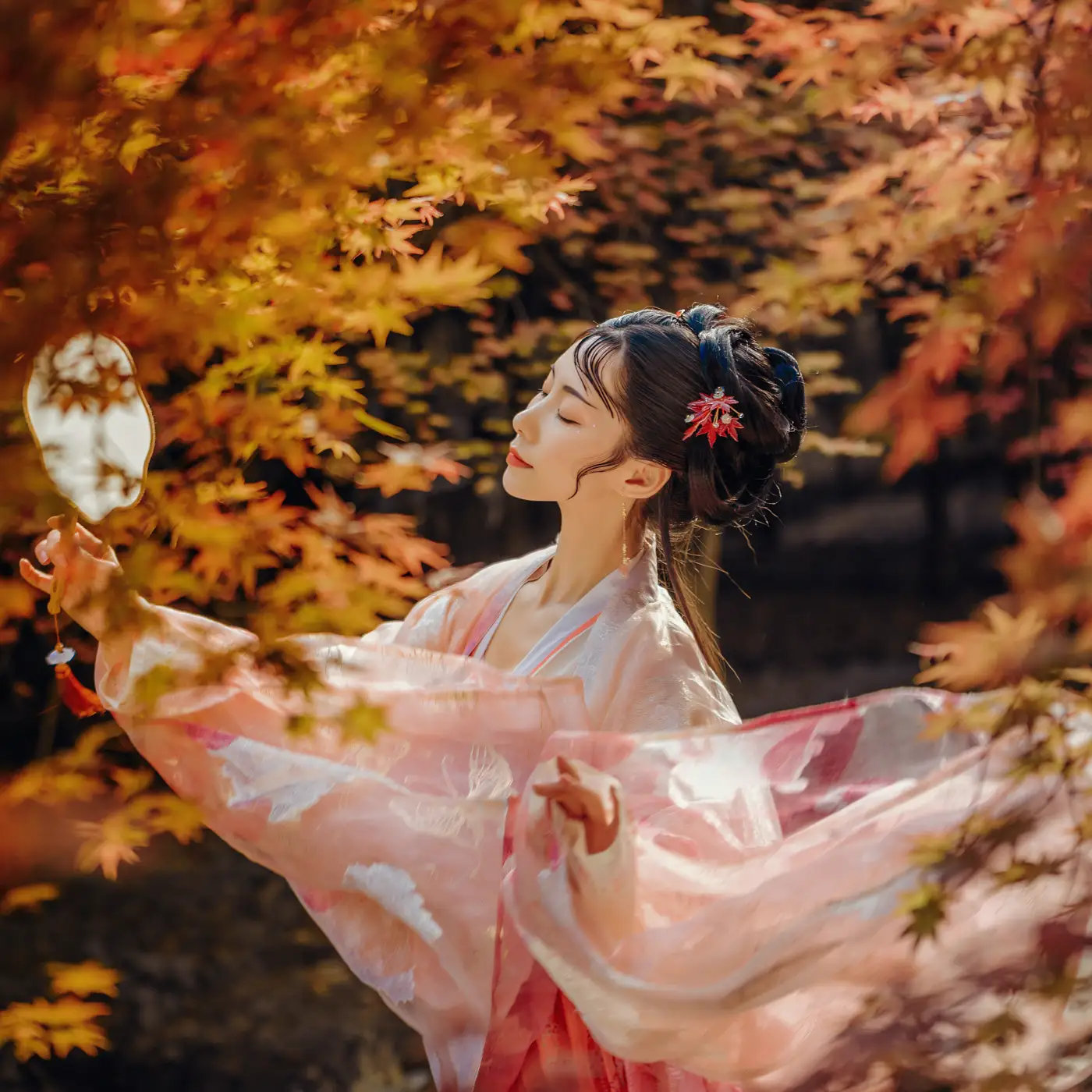 [艺图语] 2022.06.01 Vol.1047 – 枫意 木景抒#[21P]-1