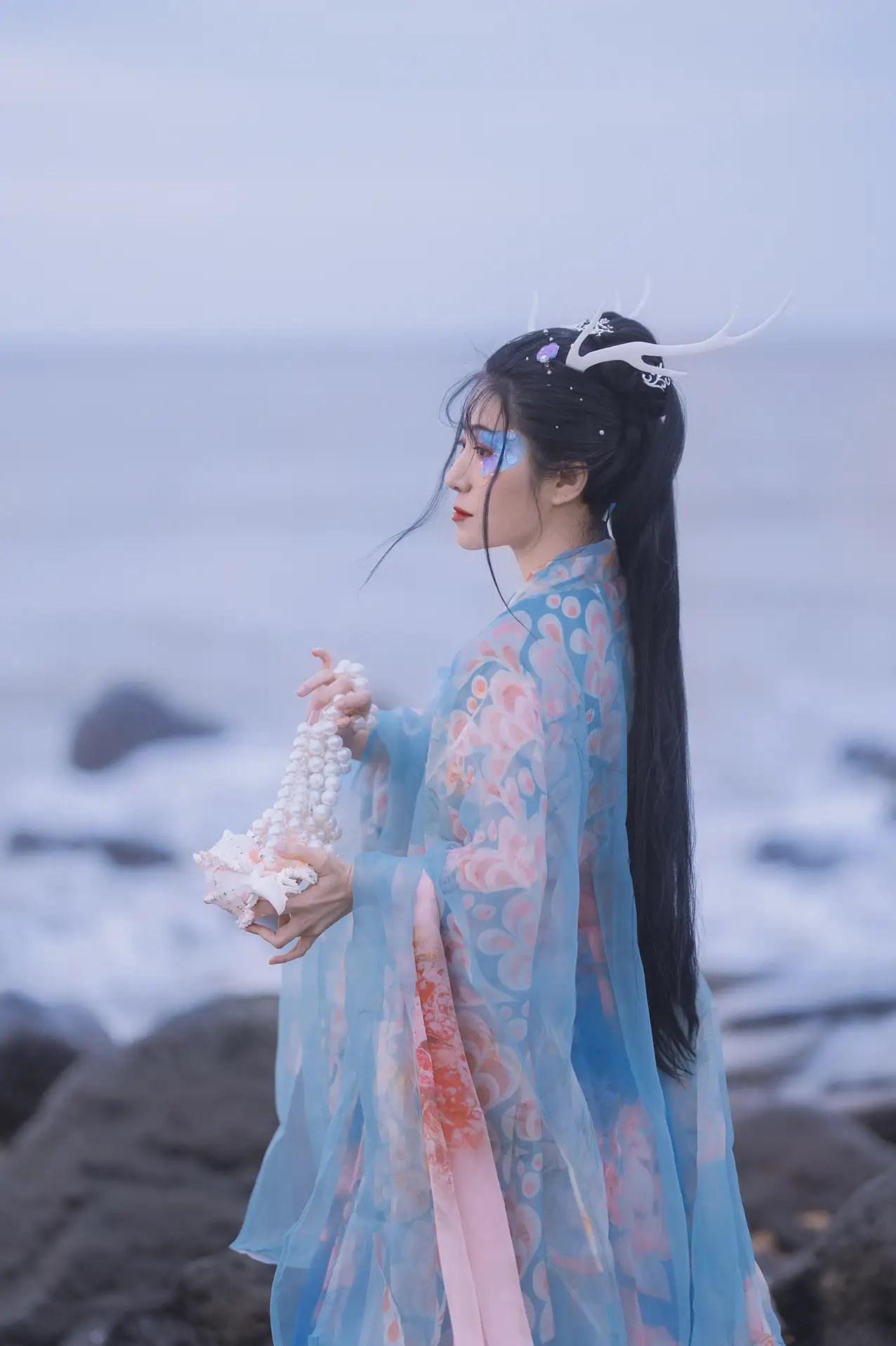 [艺图语] 2021.10.18 Vol.368 – 龙女 何佳#[24P]-1