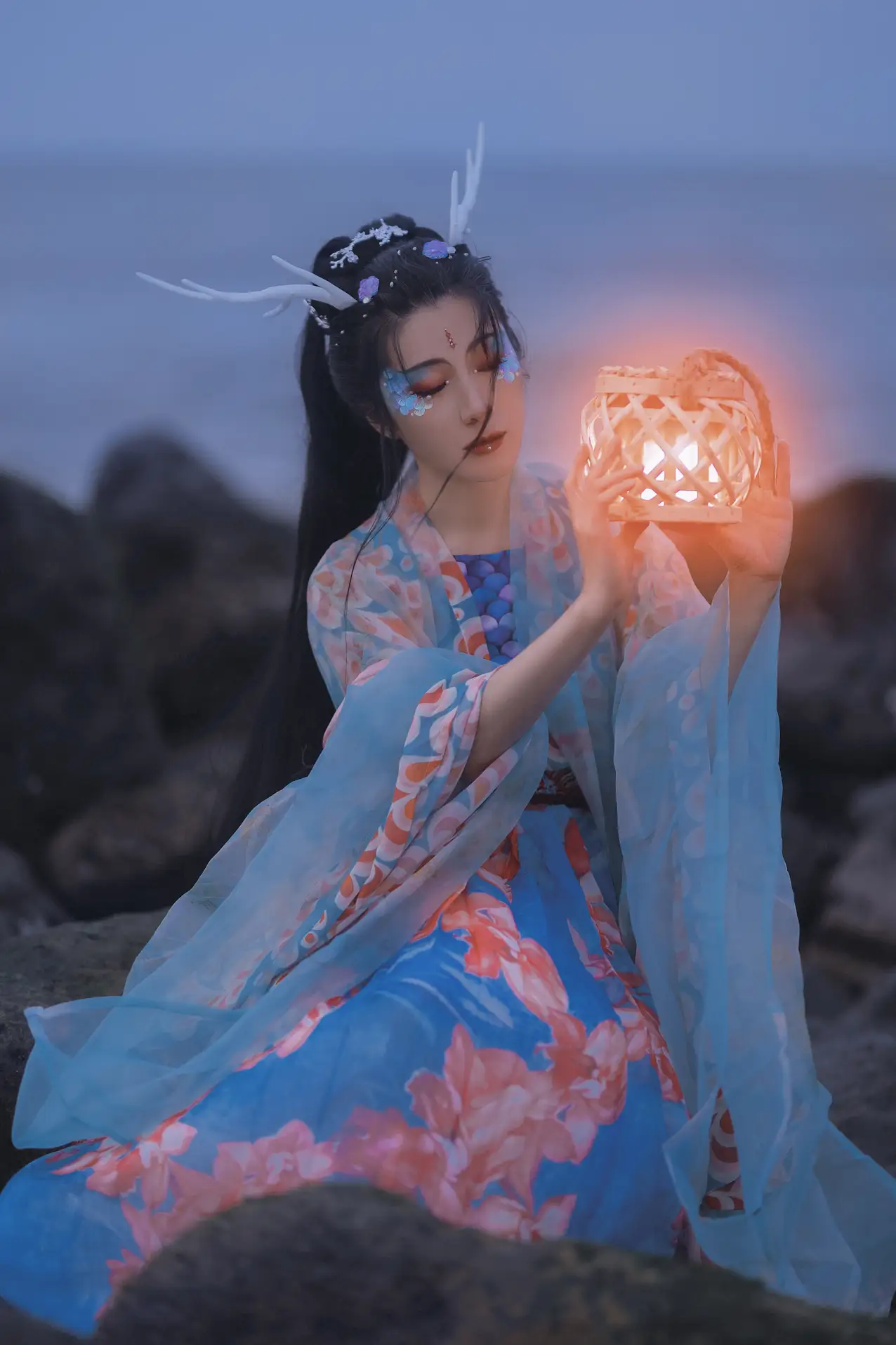 [艺图语] 2021.10.18 Vol.368 – 龙女 何佳#[24P]-6