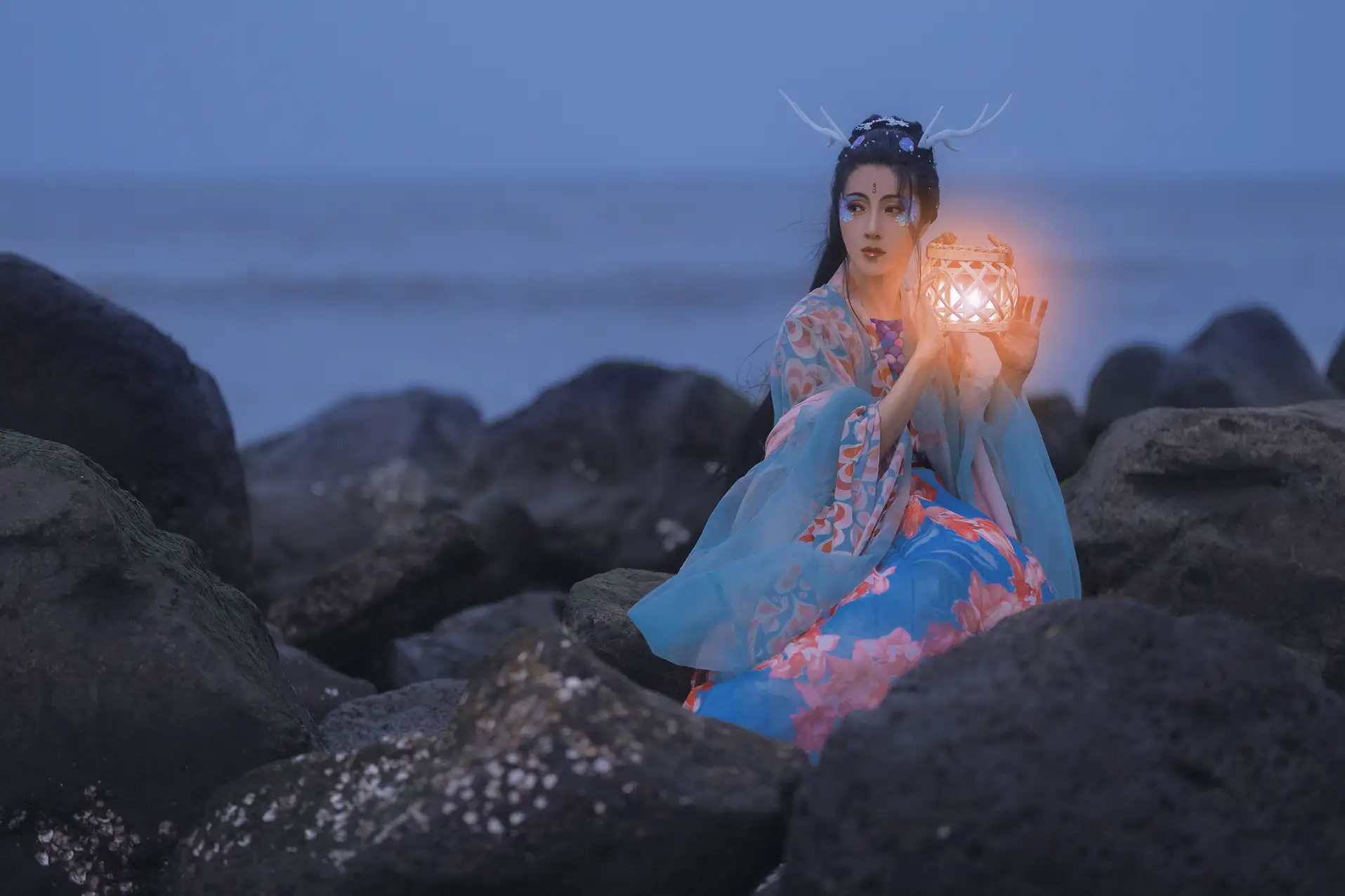 [艺图语] 2021.10.18 Vol.368 – 龙女 何佳#[24P]-7