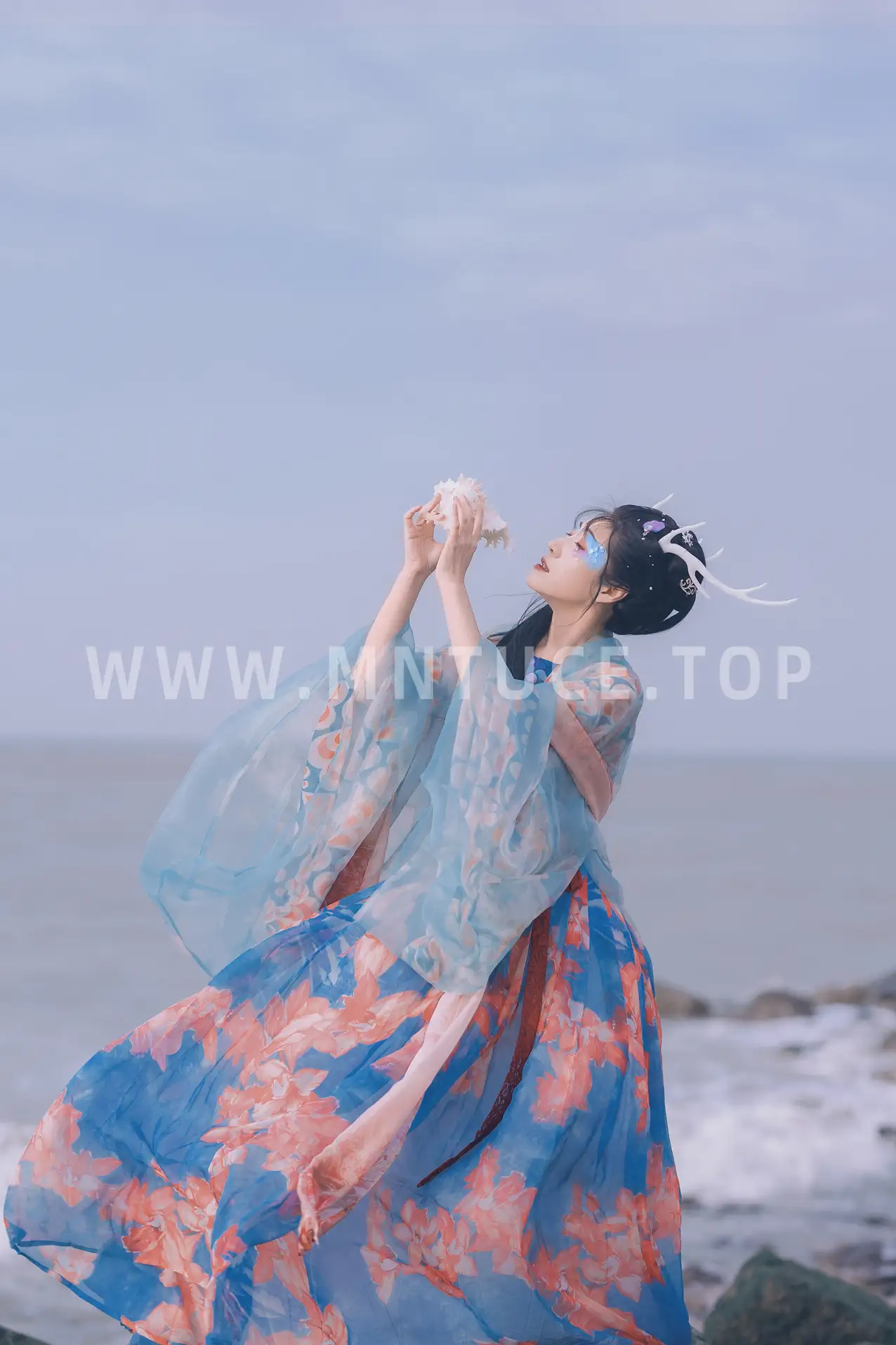 [艺图语] 2021.10.18 Vol.368 – 龙女 何佳#[24P]-9