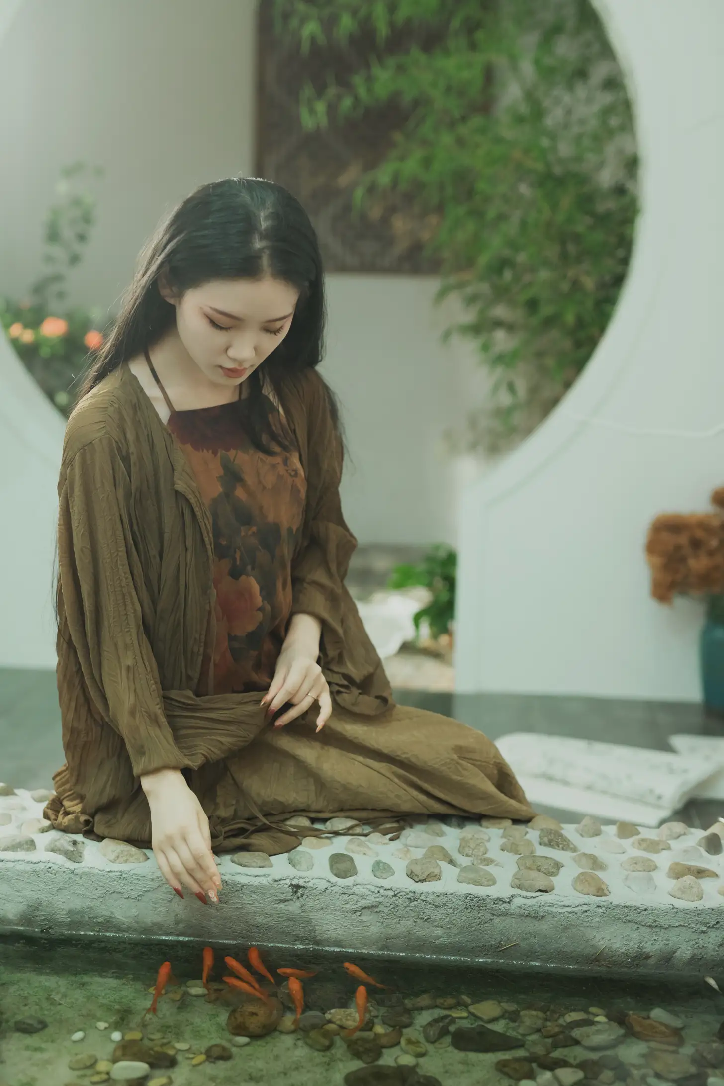 [艺图语] 2022.09.03 Vol.1861 – 素衣 相望回首喵喵喵#[35P]-1