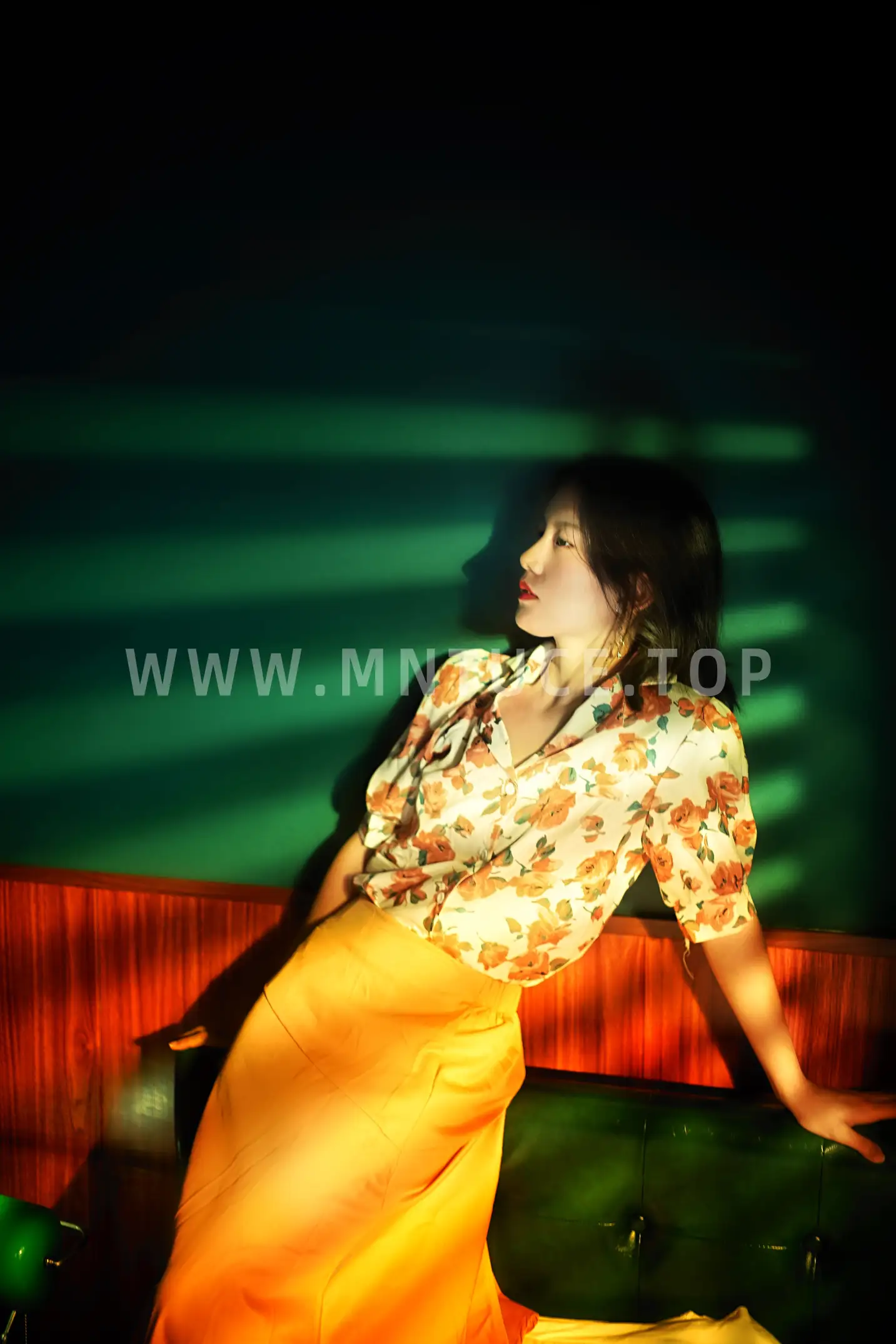 [艺图语] 2022.08.02 Vol.1608 – 一帘幽梦 小雯#[25P]-8