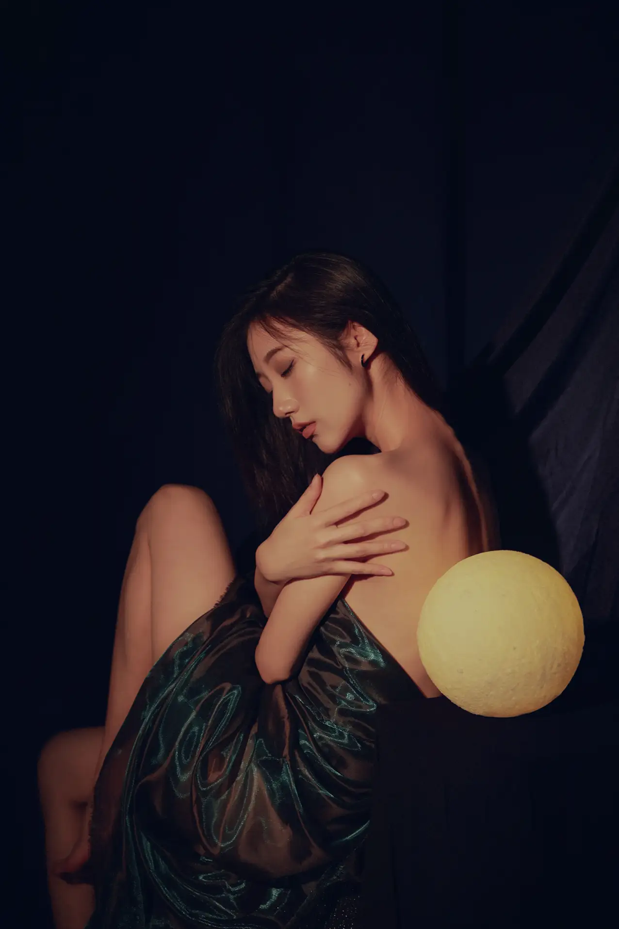 [艺图语] 2022.09.05 Vol.1872 – 孤独星球 阿万#[36P]-1