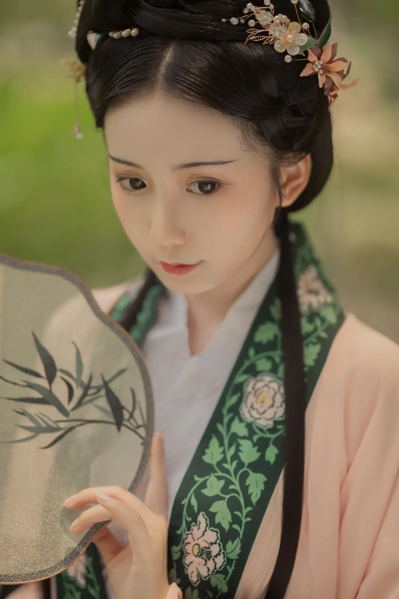 [艺图语] 2021.12.23 Vol.522 – 荷叶罗裙 绿绿子#[21P]-3