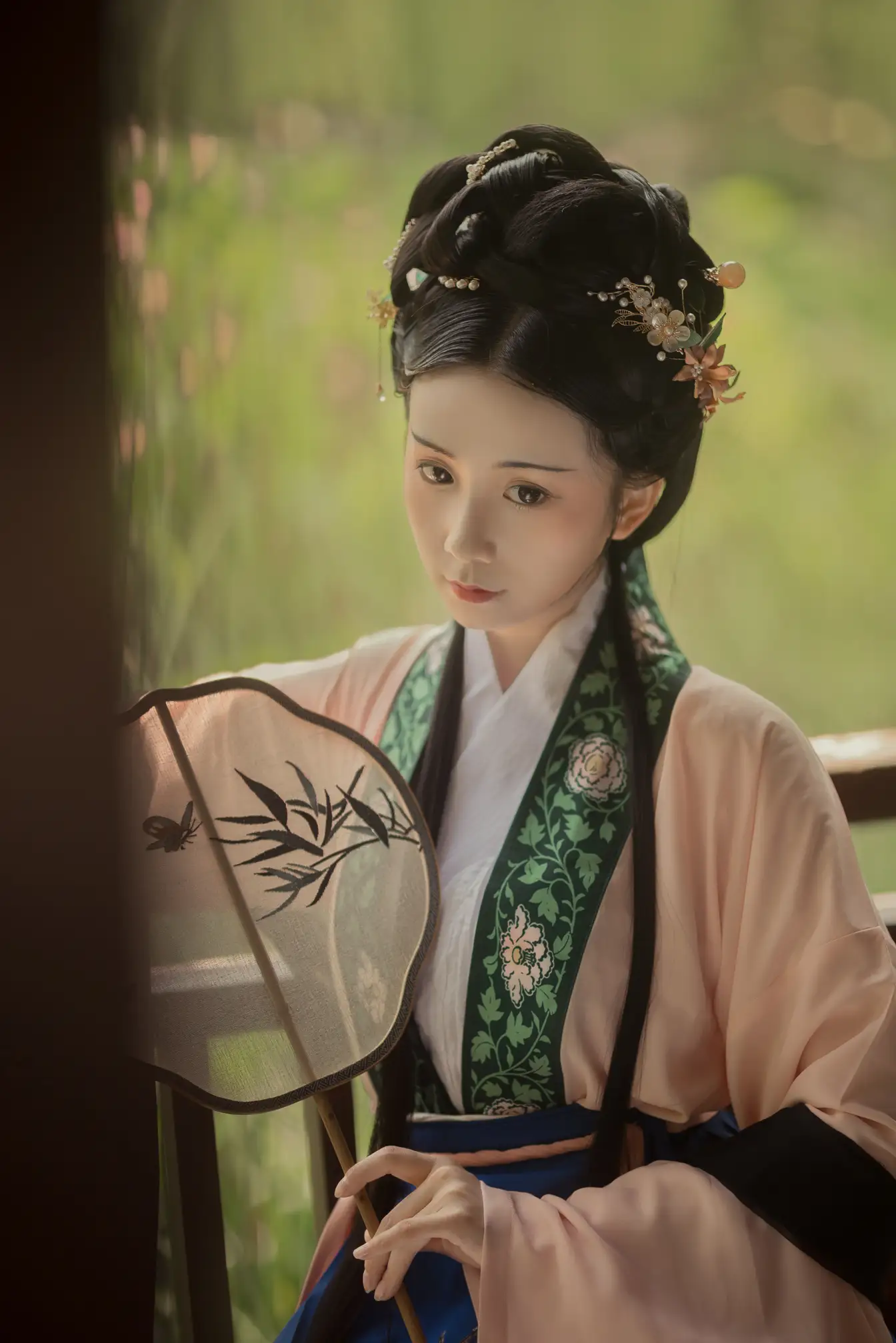 [艺图语] 2021.12.23 Vol.522 – 荷叶罗裙 绿绿子#[21P]-5