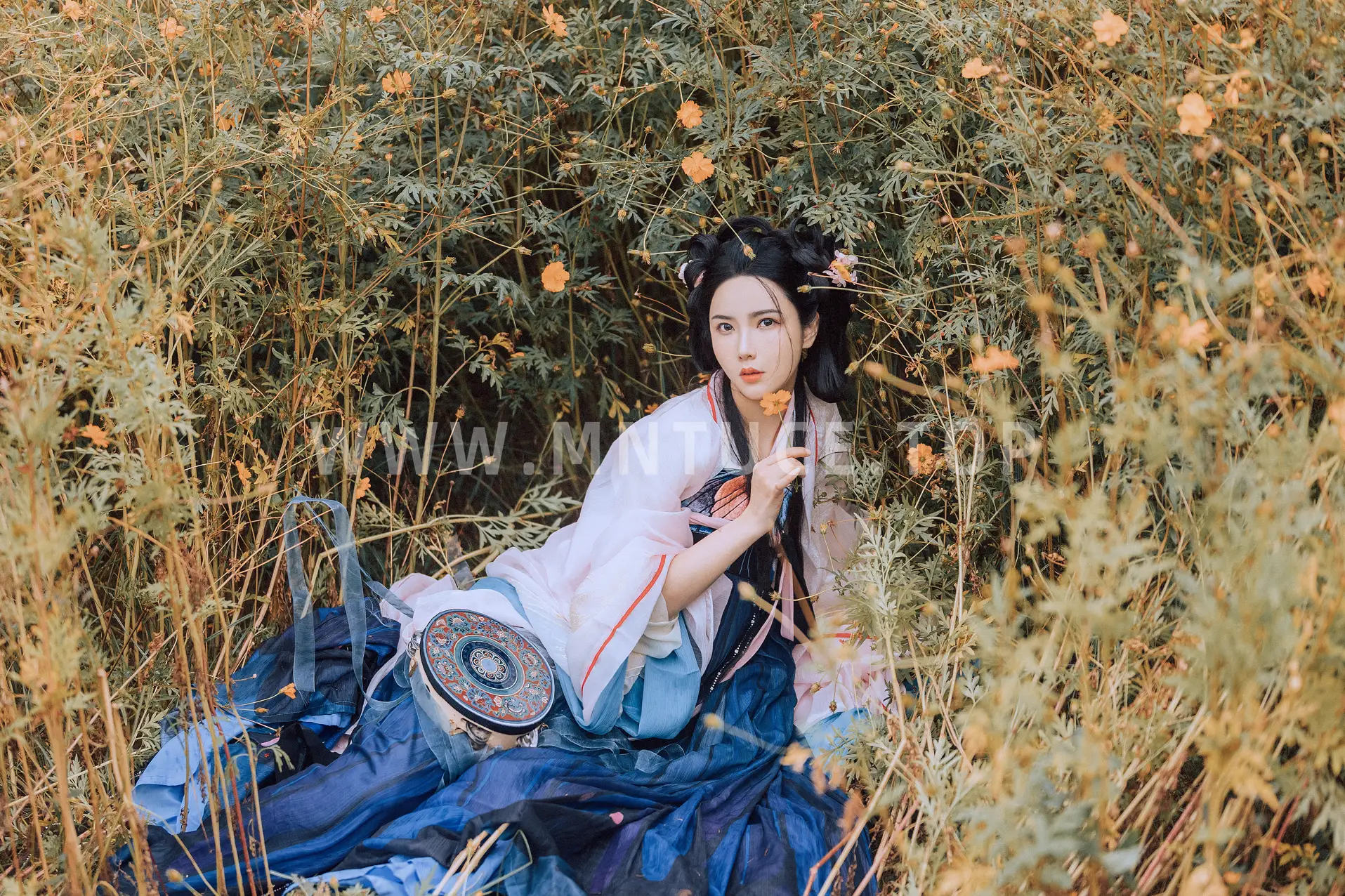 [艺图语] 2021.10.08 Vol.338 – 秋日芳菲 三重子#[23P]-9