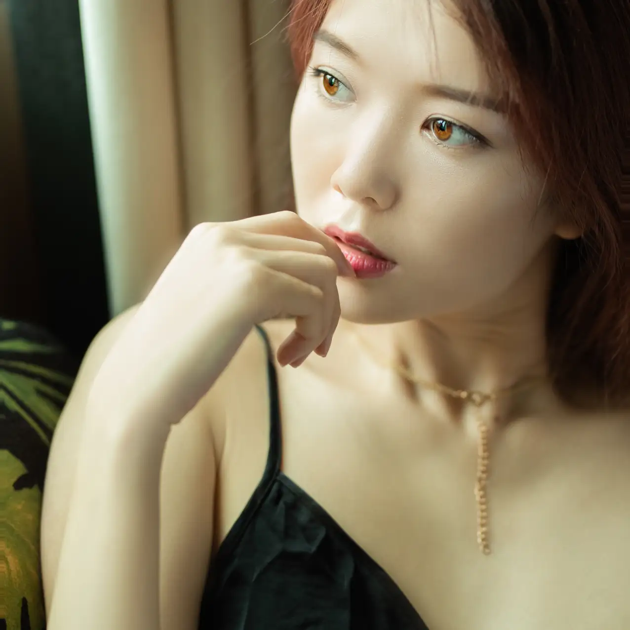 [艺图语] 2022.07.04 Vol.1373 – 空房间 航子就是航子呀#[22P]-2