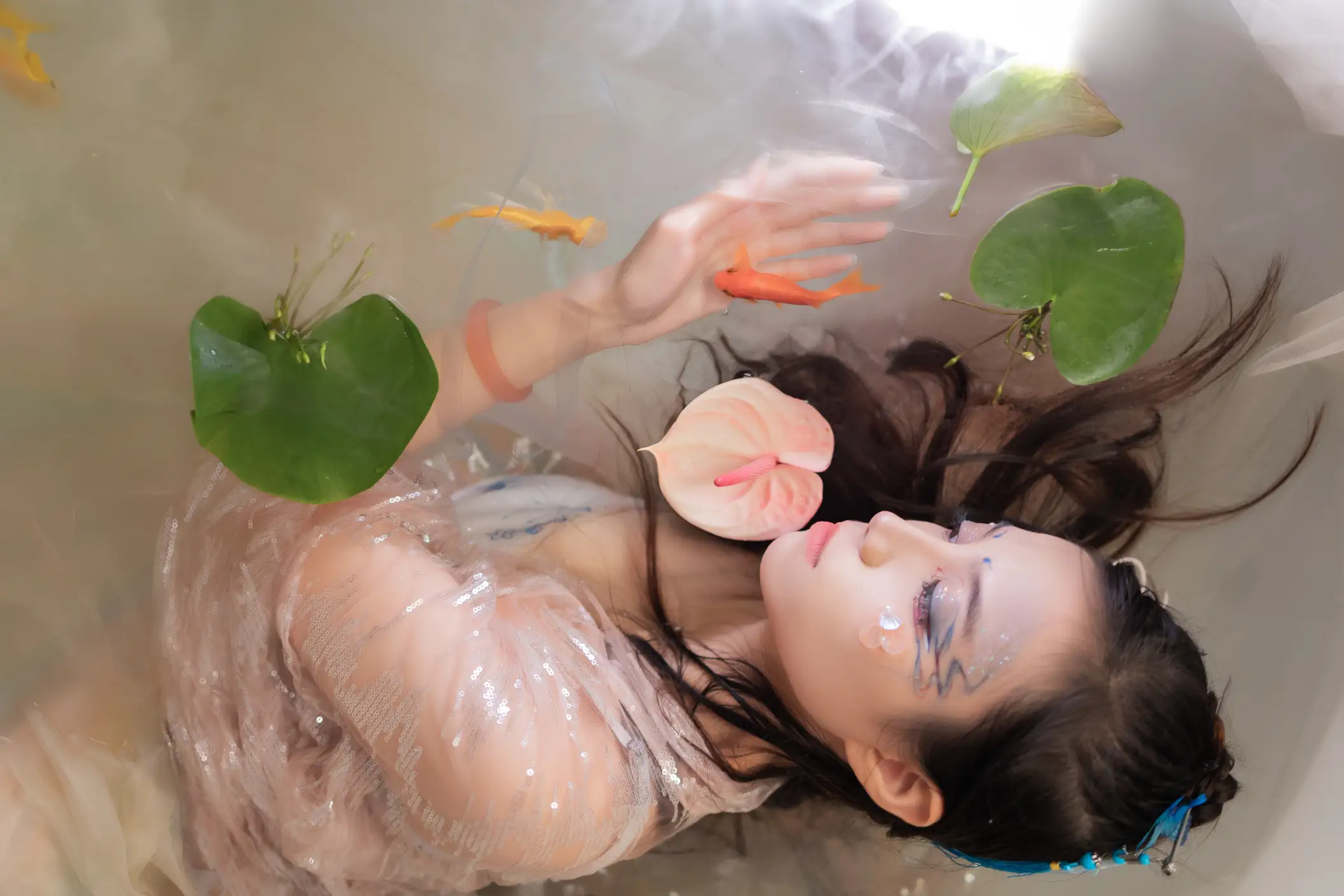 [艺图语] 2022.06.11 Vol.1152 – 真金鱼姬 贰加六#[28P]-1