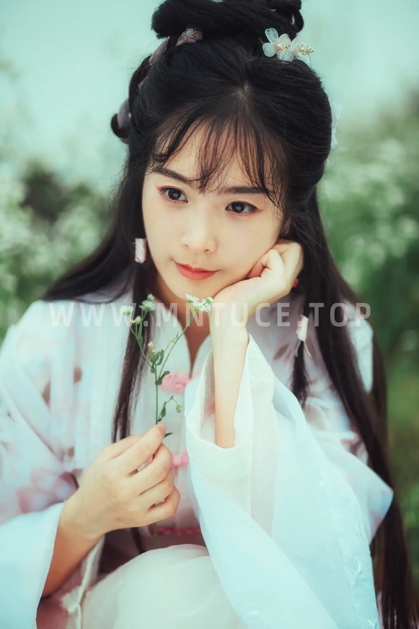 [艺图语] 2021.10.07 Vol.337 – 塞上牛羊空许约 芳芳#[23P]-9