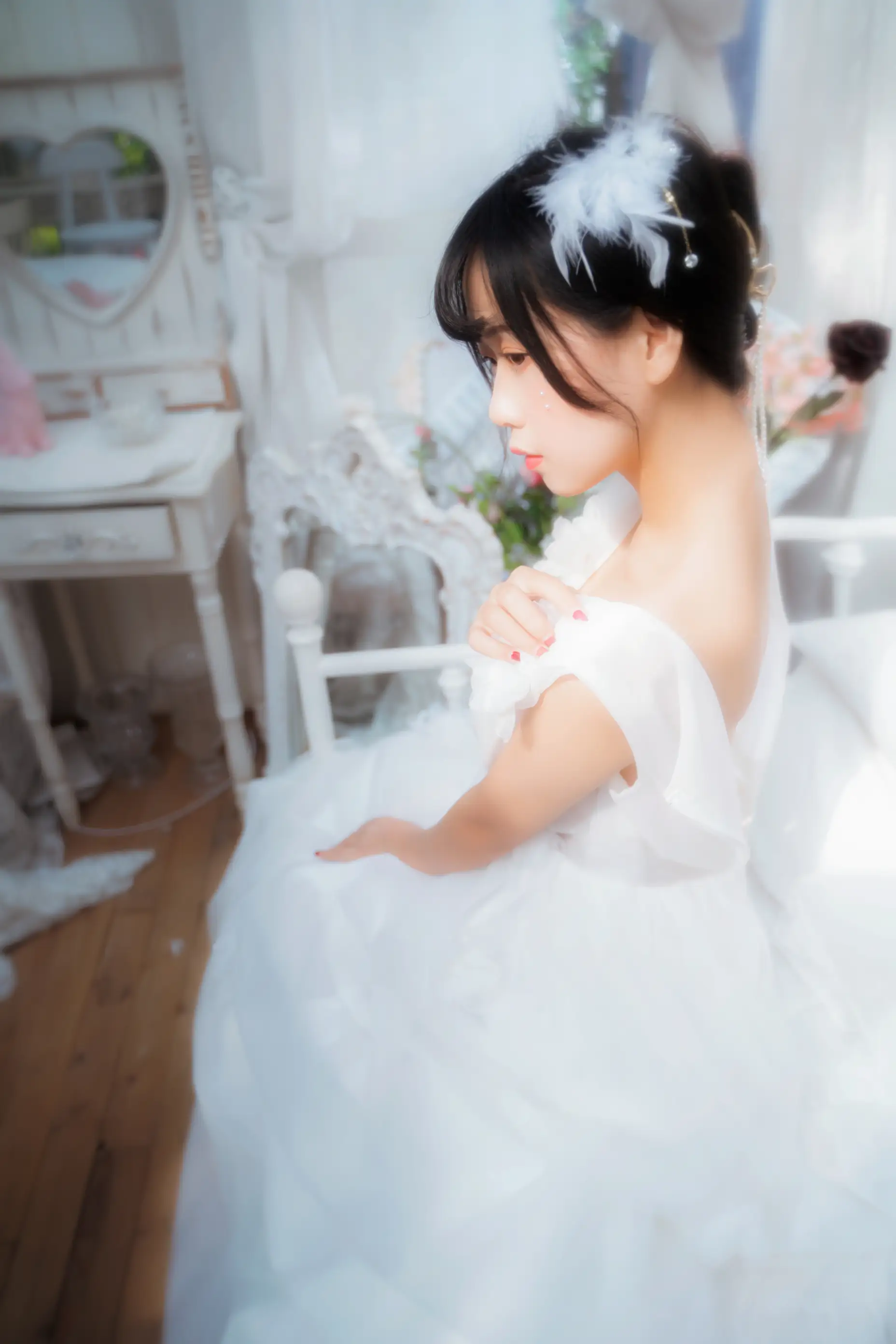 [艺图语] 2022.05.28 Vol.1008 – 纯白花嫁 萌芽儿o0#[33P]-1