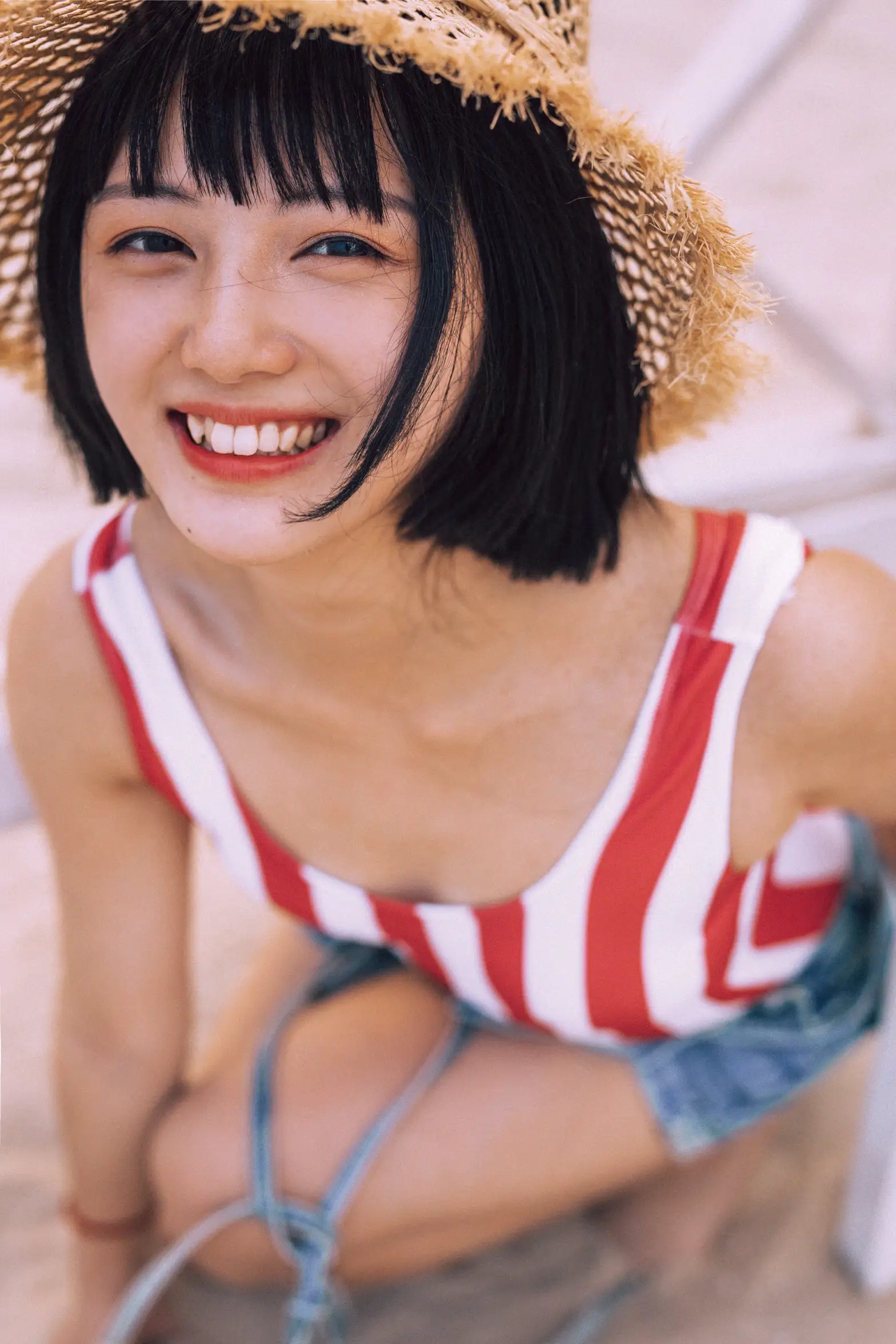 [艺图语] 2021.11.24 Vol.467 – 红色沙滩少女 黎美汐#[42P]-2