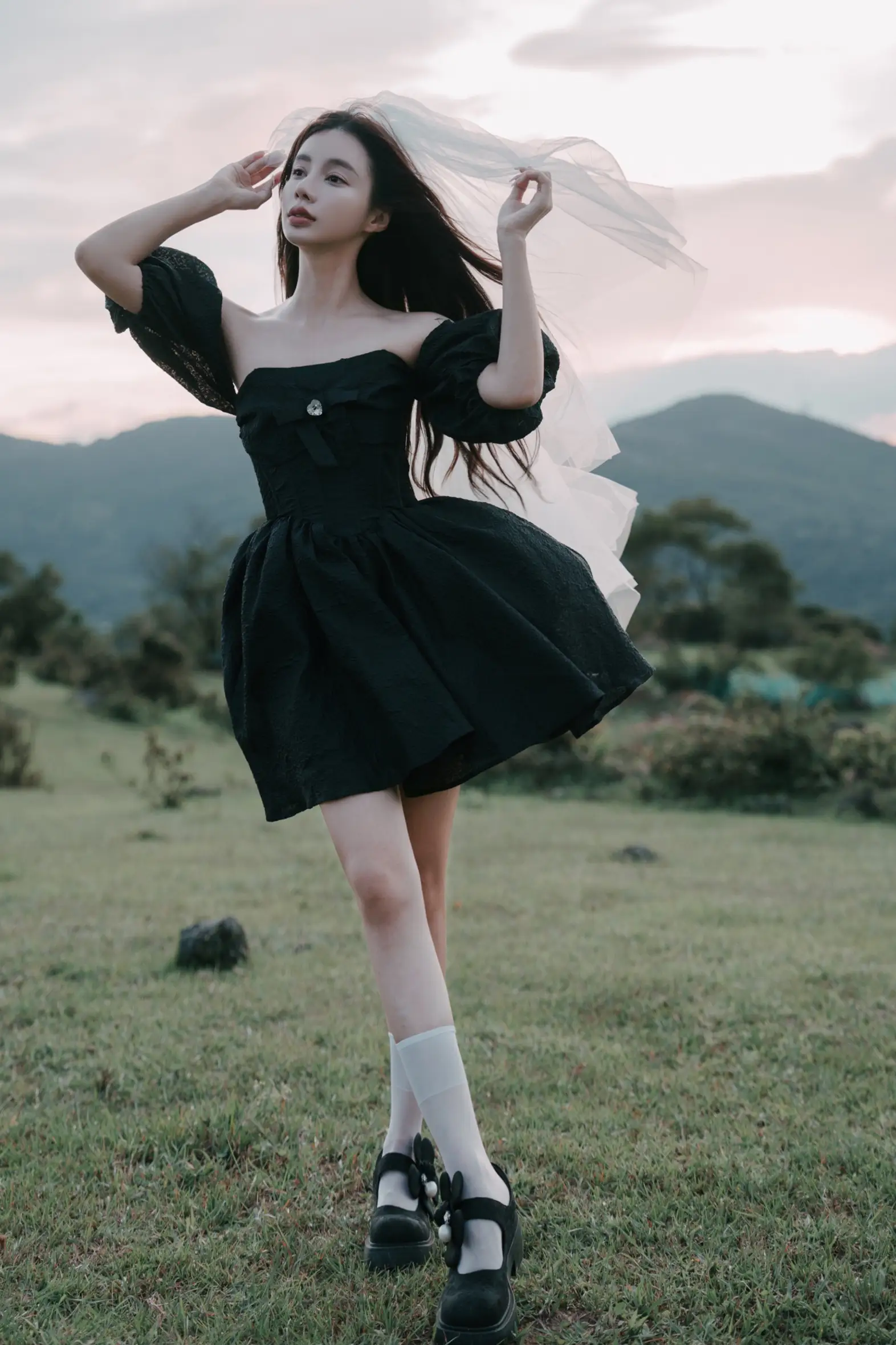 [艺图语] 2022.09.16 Vol.1964 – 渐暗时刻，黑裙白纱情绪片 姝雯同学#[39P]-2