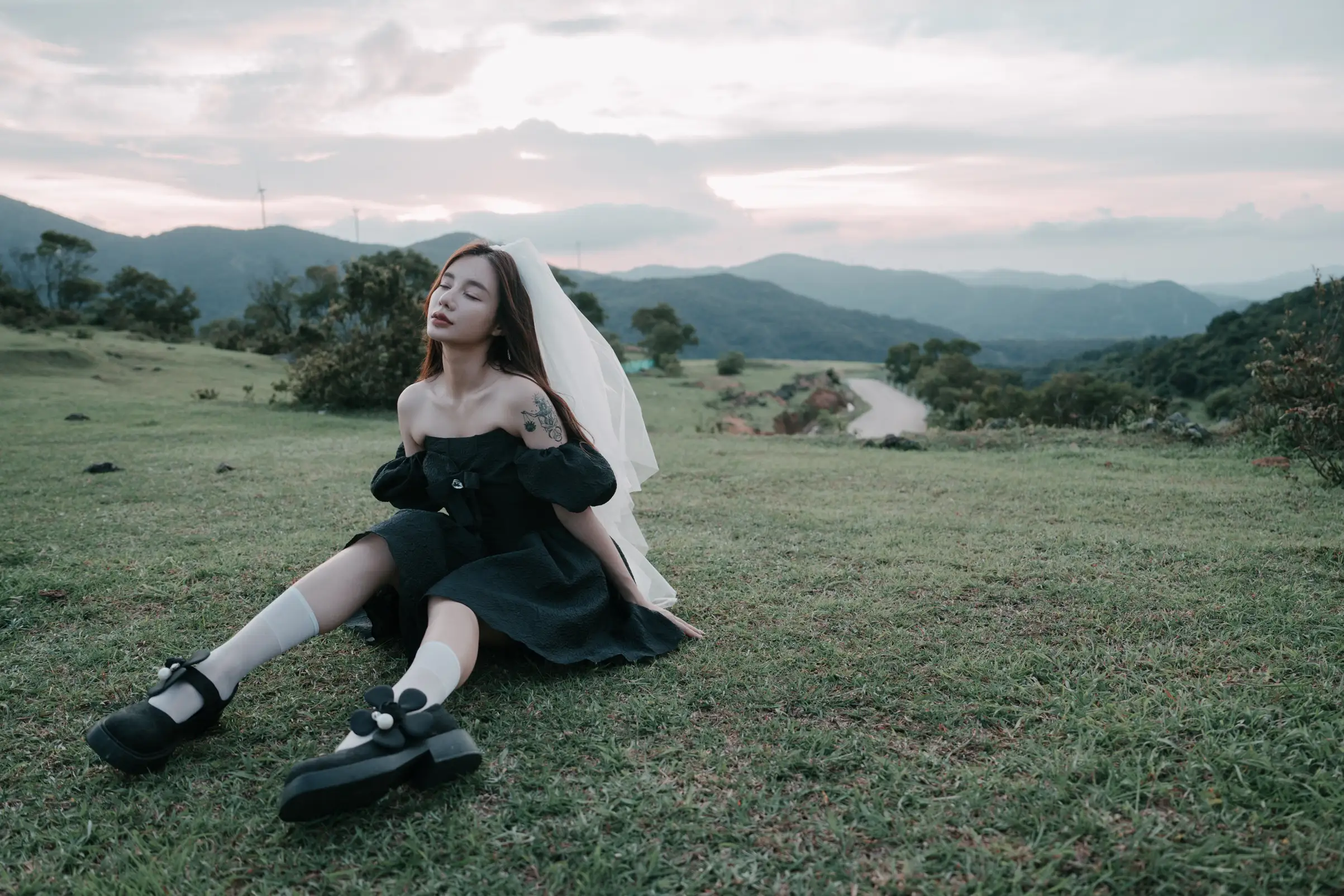 [艺图语] 2022.09.16 Vol.1964 – 渐暗时刻，黑裙白纱情绪片 姝雯同学#[39P]-5