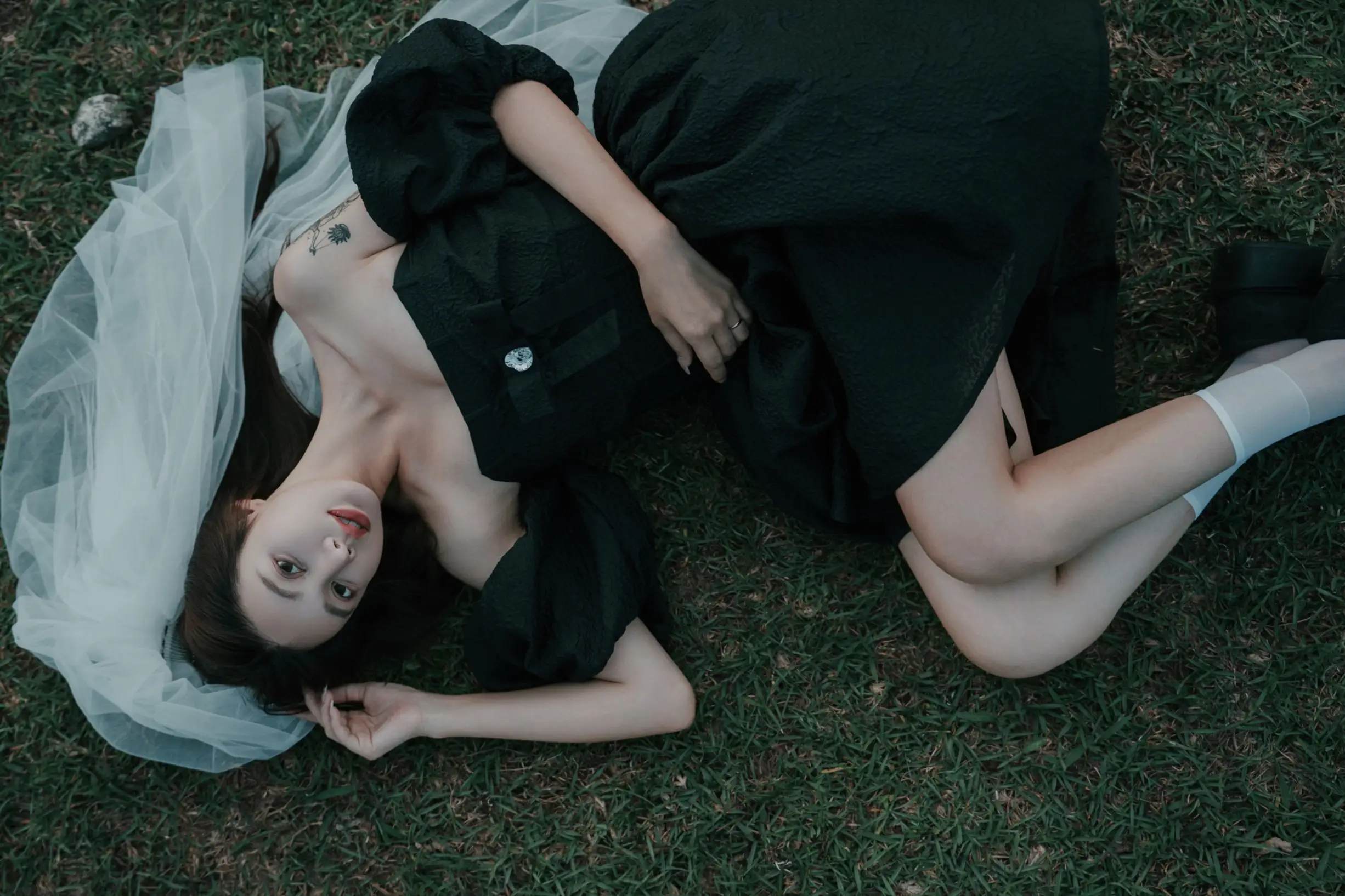 [艺图语] 2022.09.16 Vol.1964 – 渐暗时刻，黑裙白纱情绪片 姝雯同学#[39P]-9