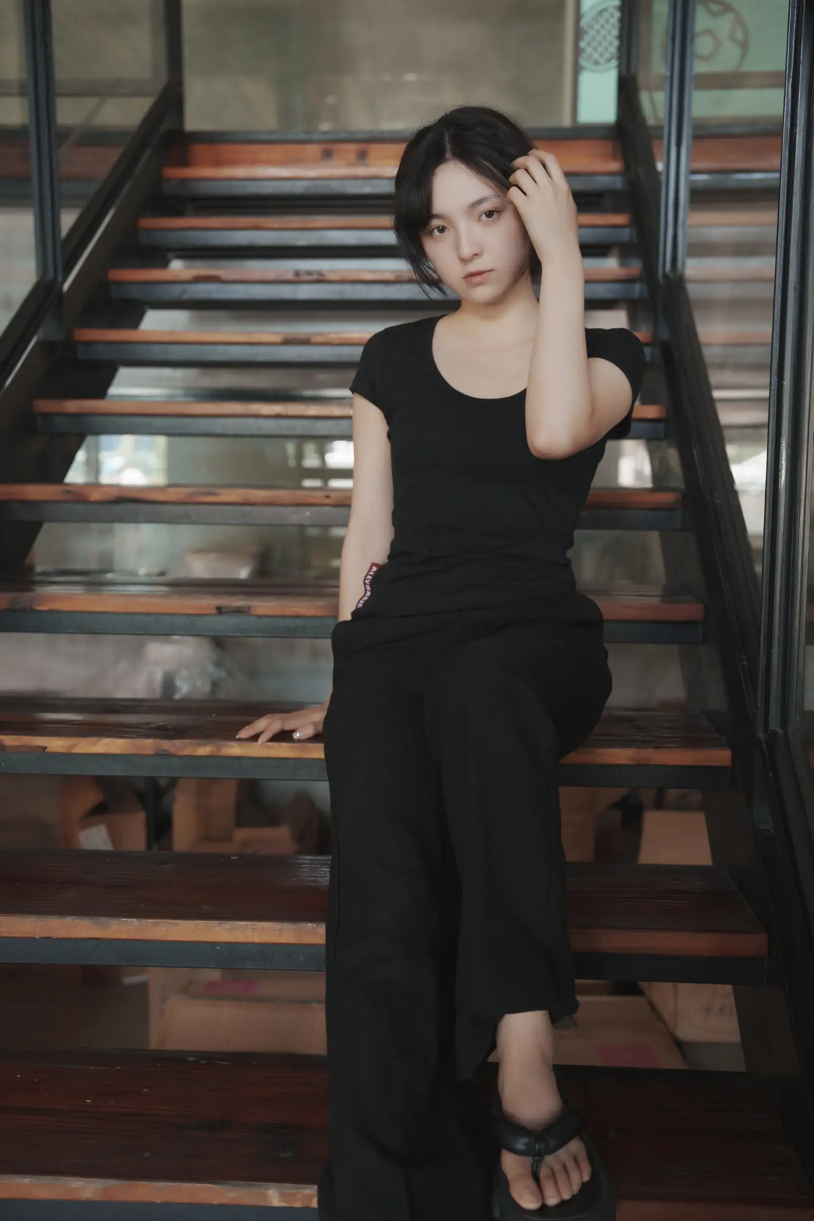 [艺图语] 2022.09.11 Vol.1924 – 咖啡屋里的素颜女孩 dudu#[32P]-10