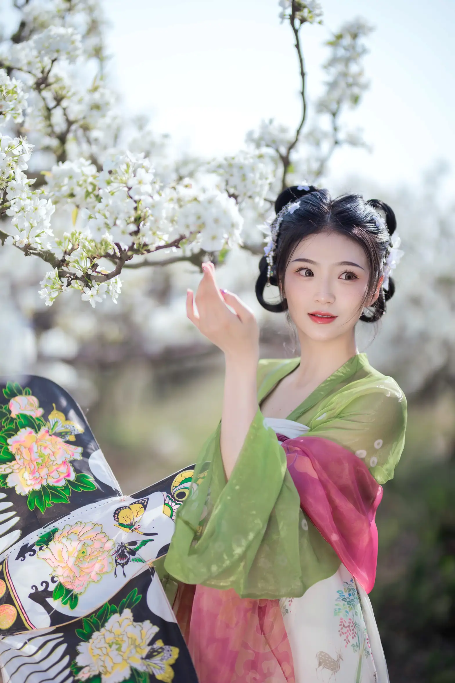 [艺图语] 2022.06.11 Vol.1144 – 春晴 nya酱的铃铛铛#[22P]-1