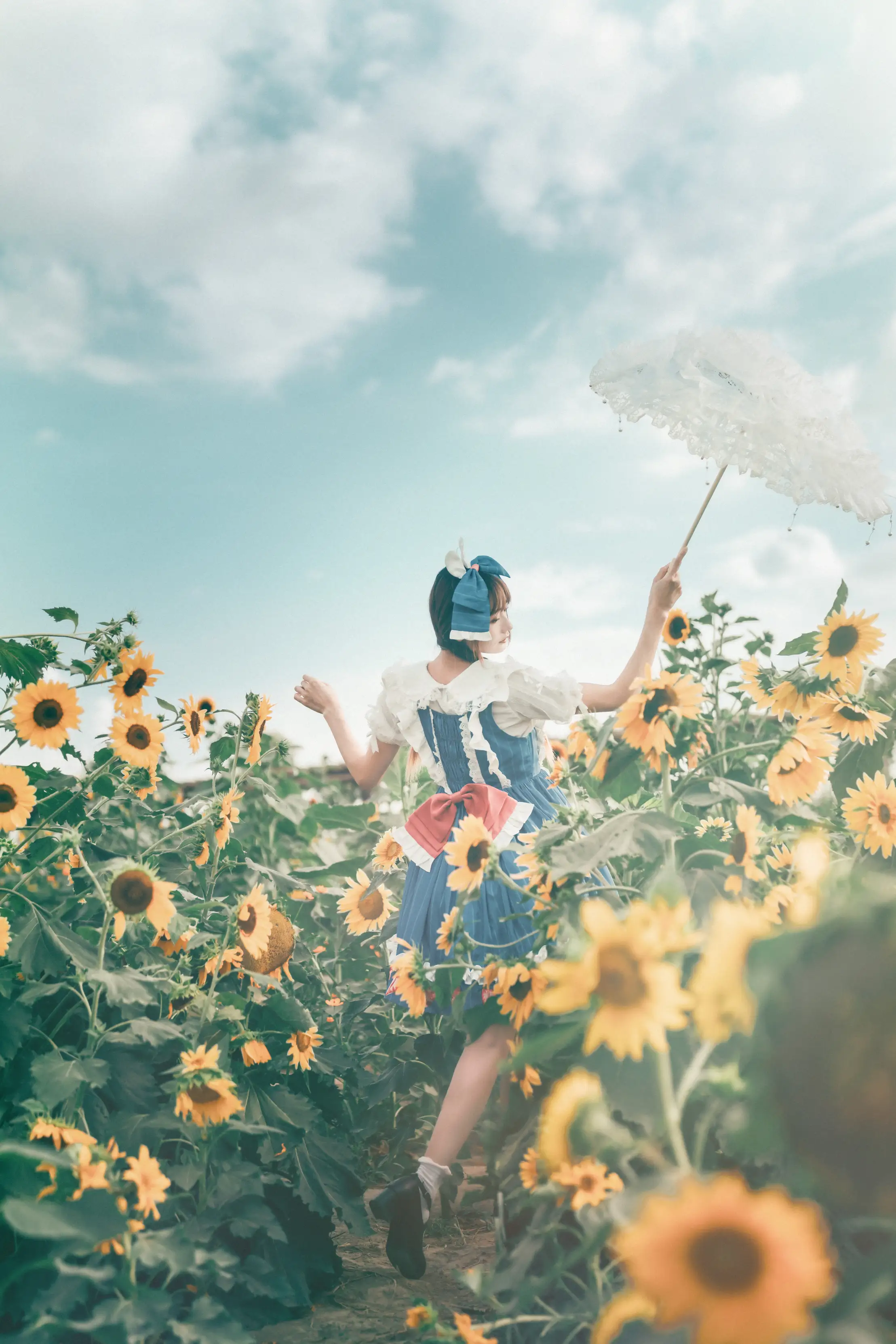 [艺图语] 2022.07.18 Vol.1515 – 甜甜向日葵女孩 兔子Zzz不吃胡萝卜#[32P]-2