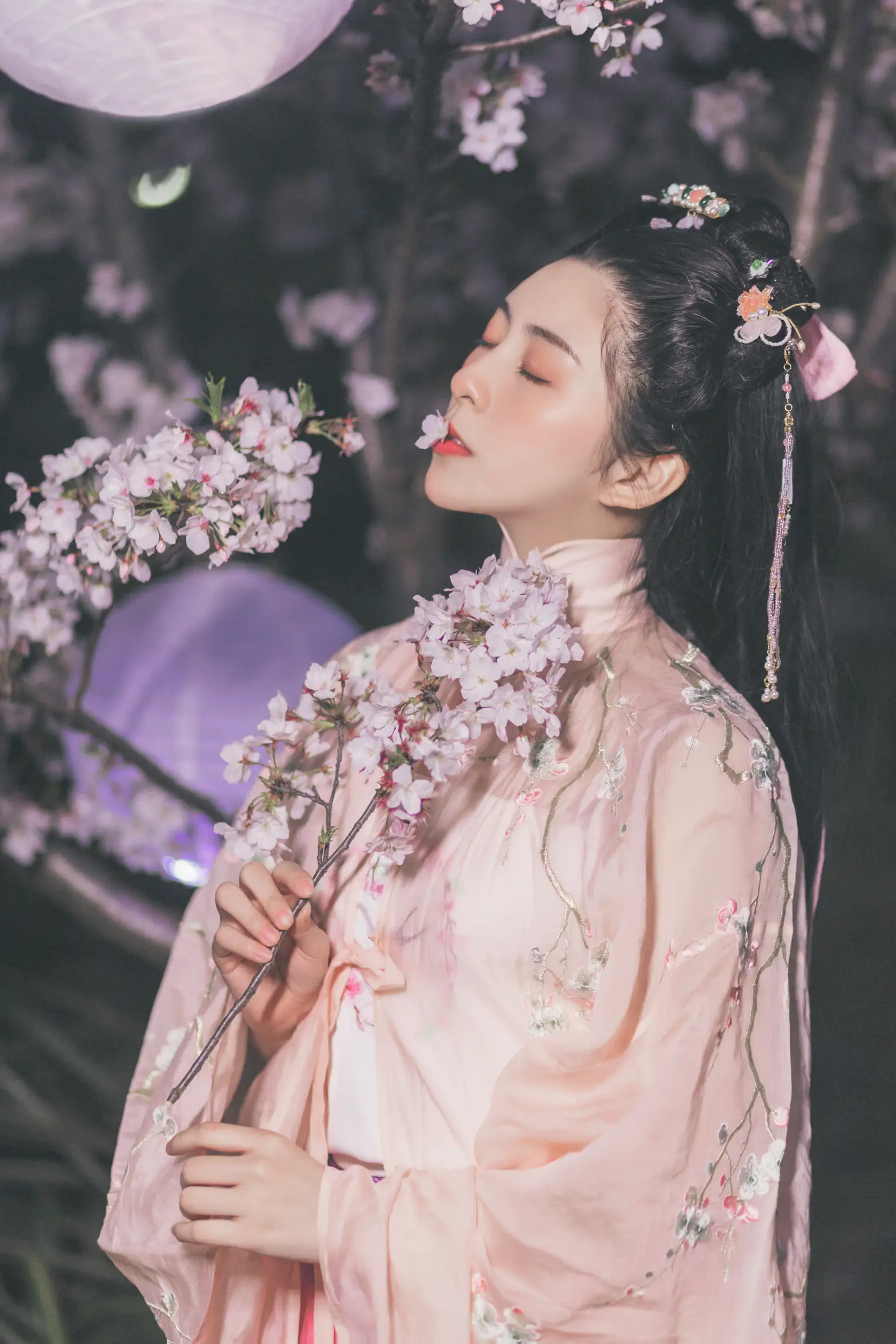 [艺图语] 2022.08.02 Vol.1607 – 夜樱 秘制大何酱#[25P]-4