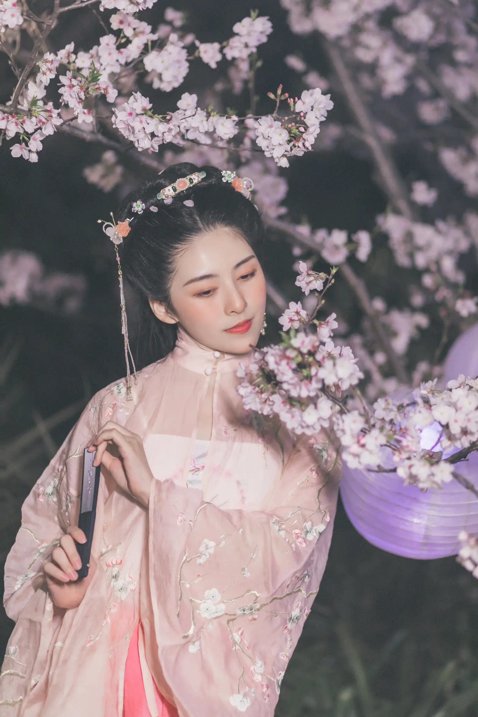 [艺图语] 2022.08.02 Vol.1607 – 夜樱 秘制大何酱#[25P]-10