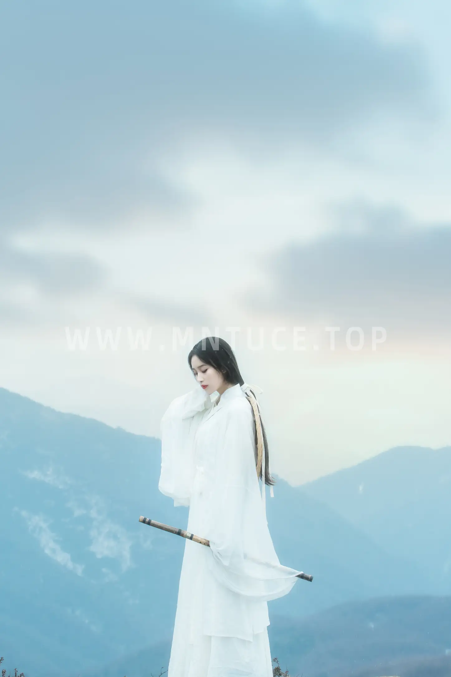 [艺图语] 2021.12.20 Vol.504 – 千山云 酒里#[23P]-9