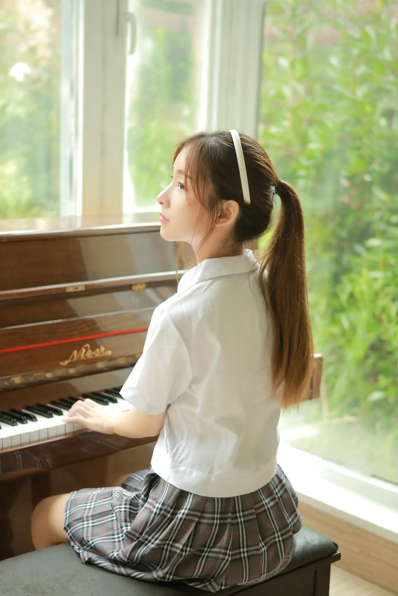 [艺图语] 2022.06.15 Vol.1190 – 四月物语 SNH48-徐诗琪#[30P]-9